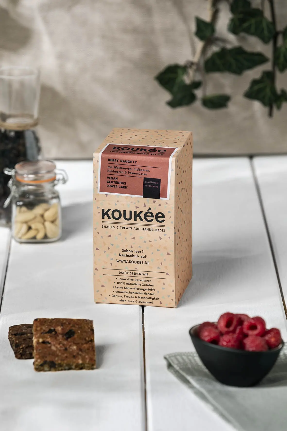 KOUKÉE - the almond snack to go - box of 10 BERRY NAUGHTY
