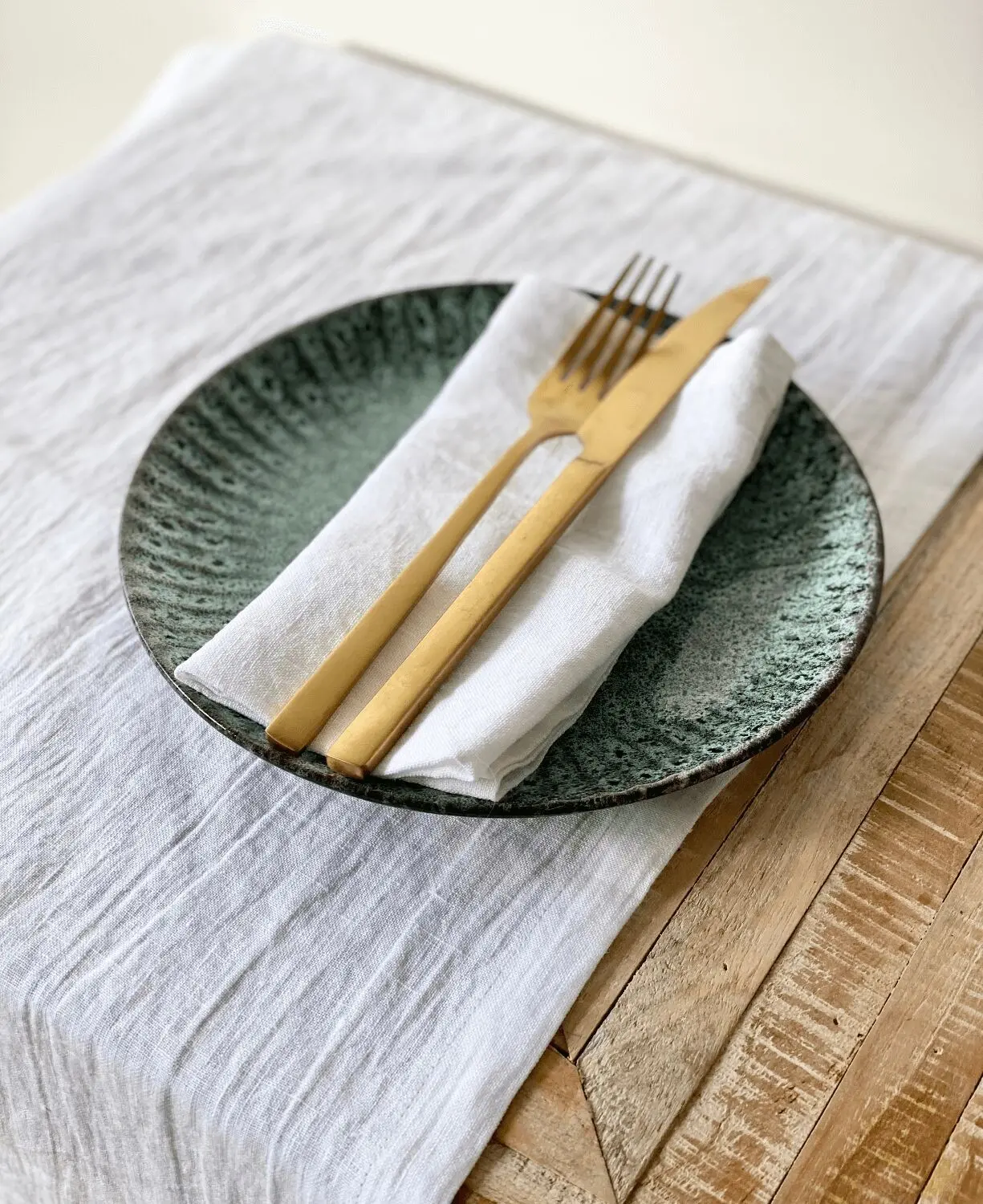 Linen Napkins with Classic Edge Set of 2