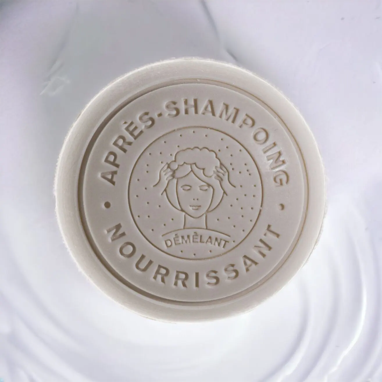 Pflegender fester Conditioner mit Bio-Eselsmilch 110 g