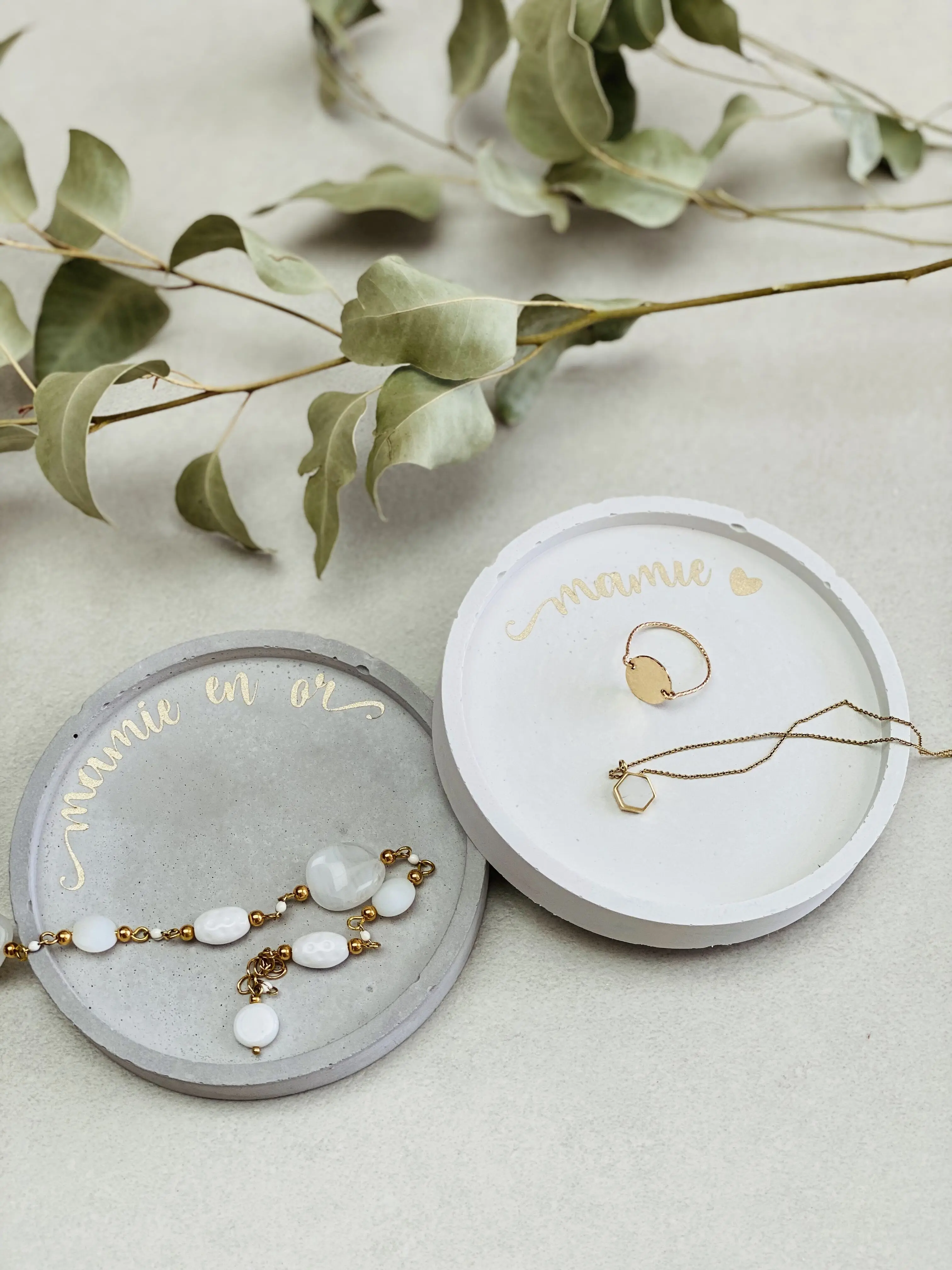 Grandmother's Day: Jewelry Tray - Granny in Gold