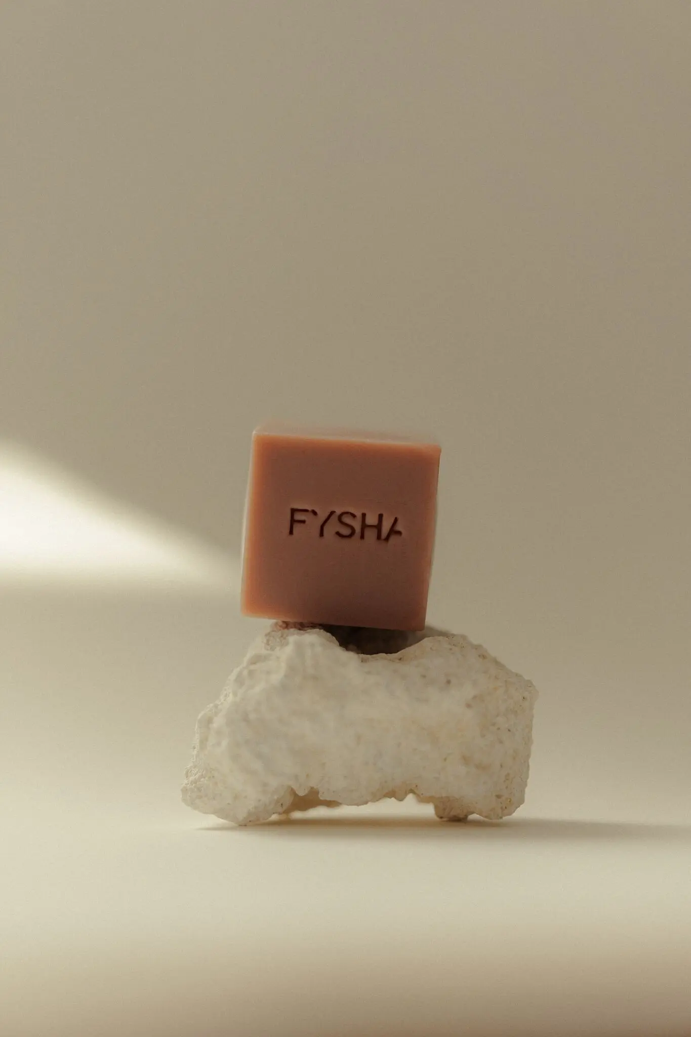 Face & Body Cleanser Bar — Rose Geranium & French Red Clay -  Palm-Oil Free - 113G approx.