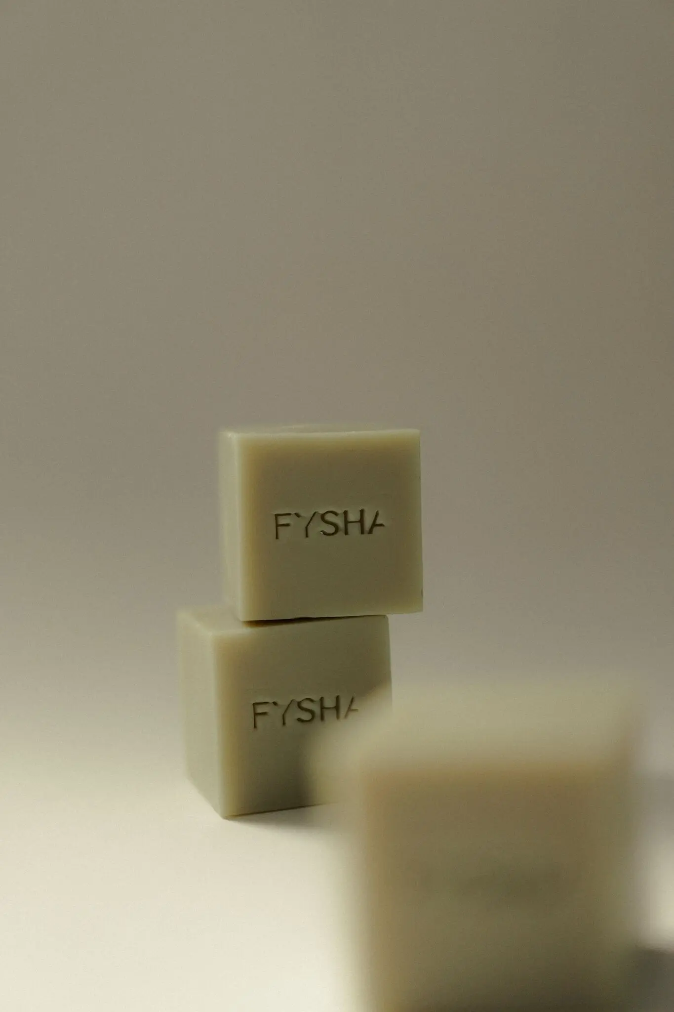 Face & Body Cleanser Bar — Peppermint & French Green Clay - Palm-Oil Free - 113G approx.