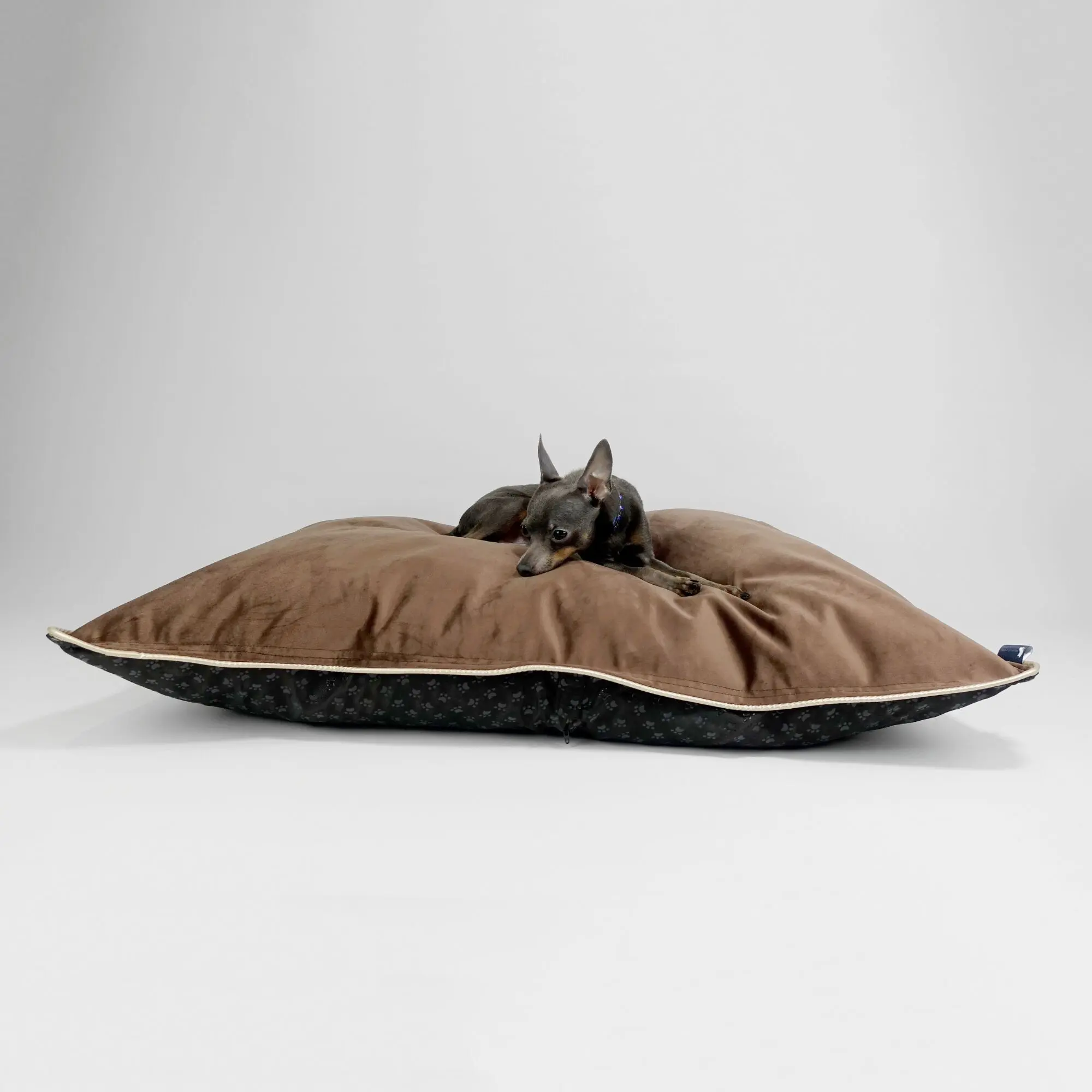 Hillfoot & Paws Handmade Dog Bed 'Scuff Tough' - Soft Mocha