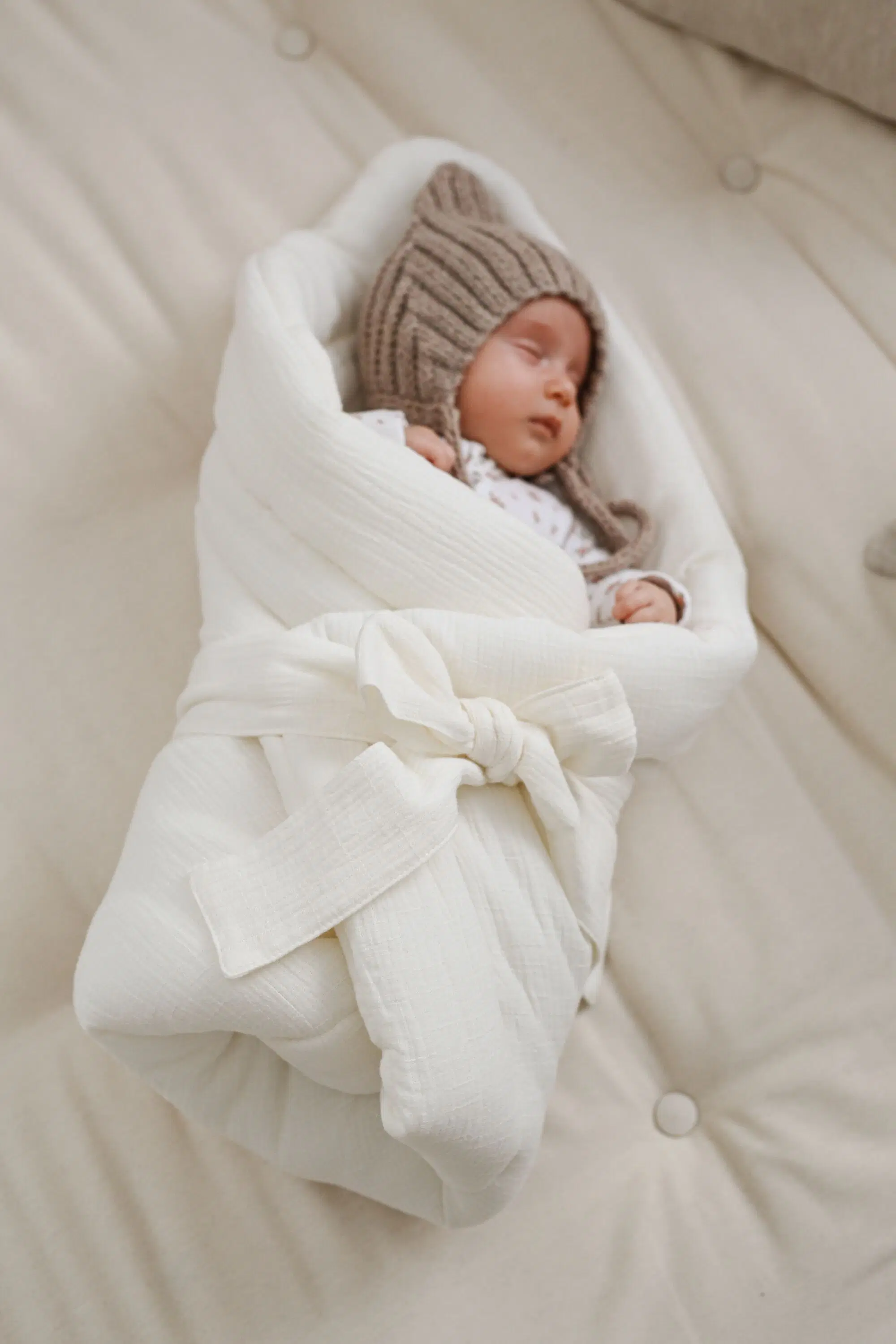 Babyly - fascia porta bebè in mussola - arachidi e bianco latte