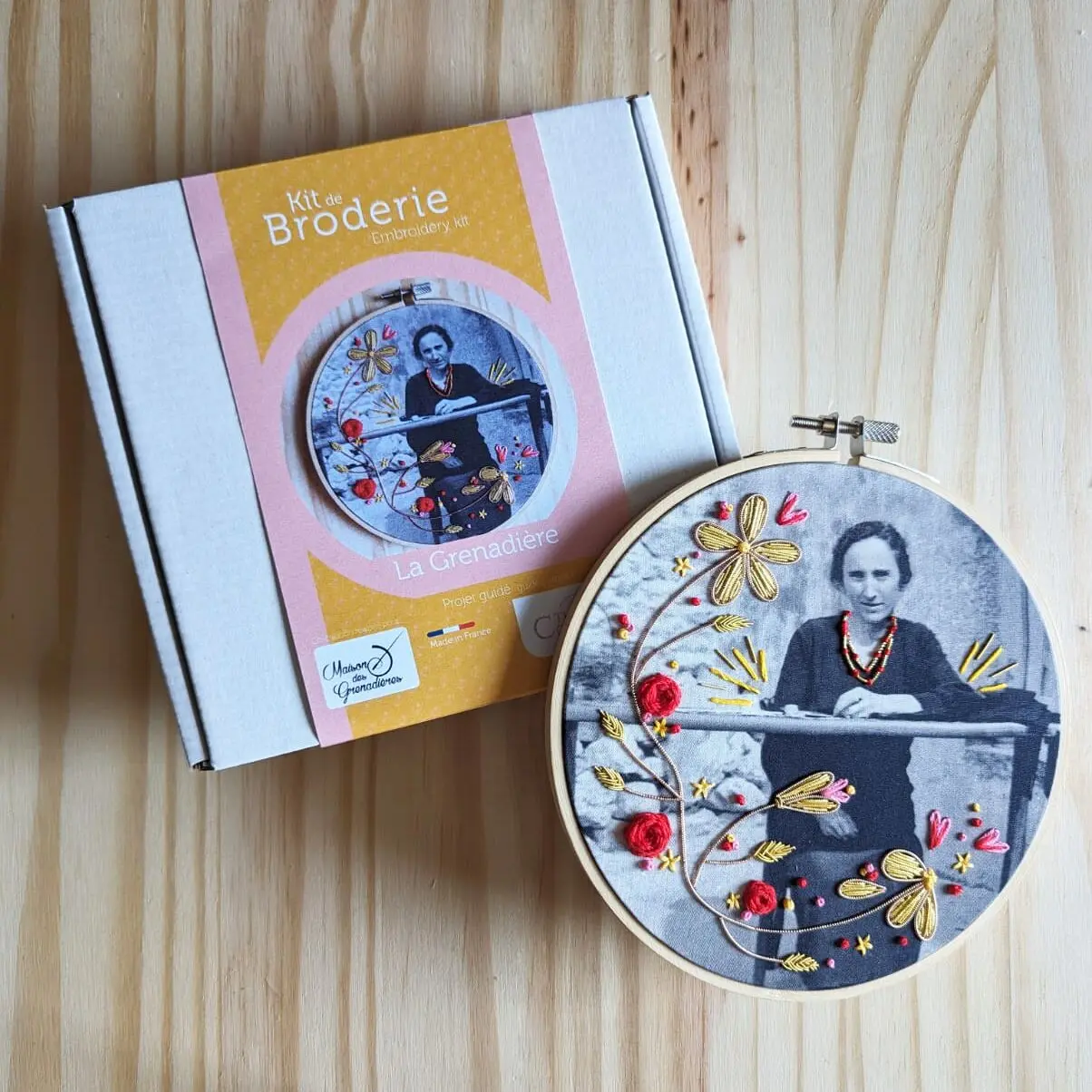 La Grenadière - embroidery kit