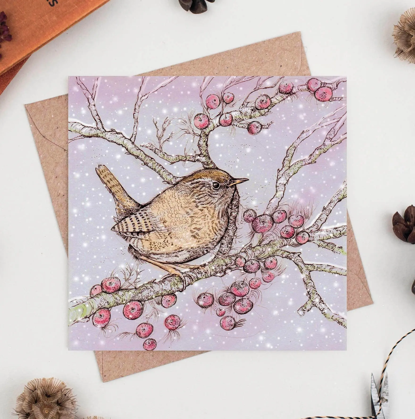 Carte de Noël avec roitelet et baies