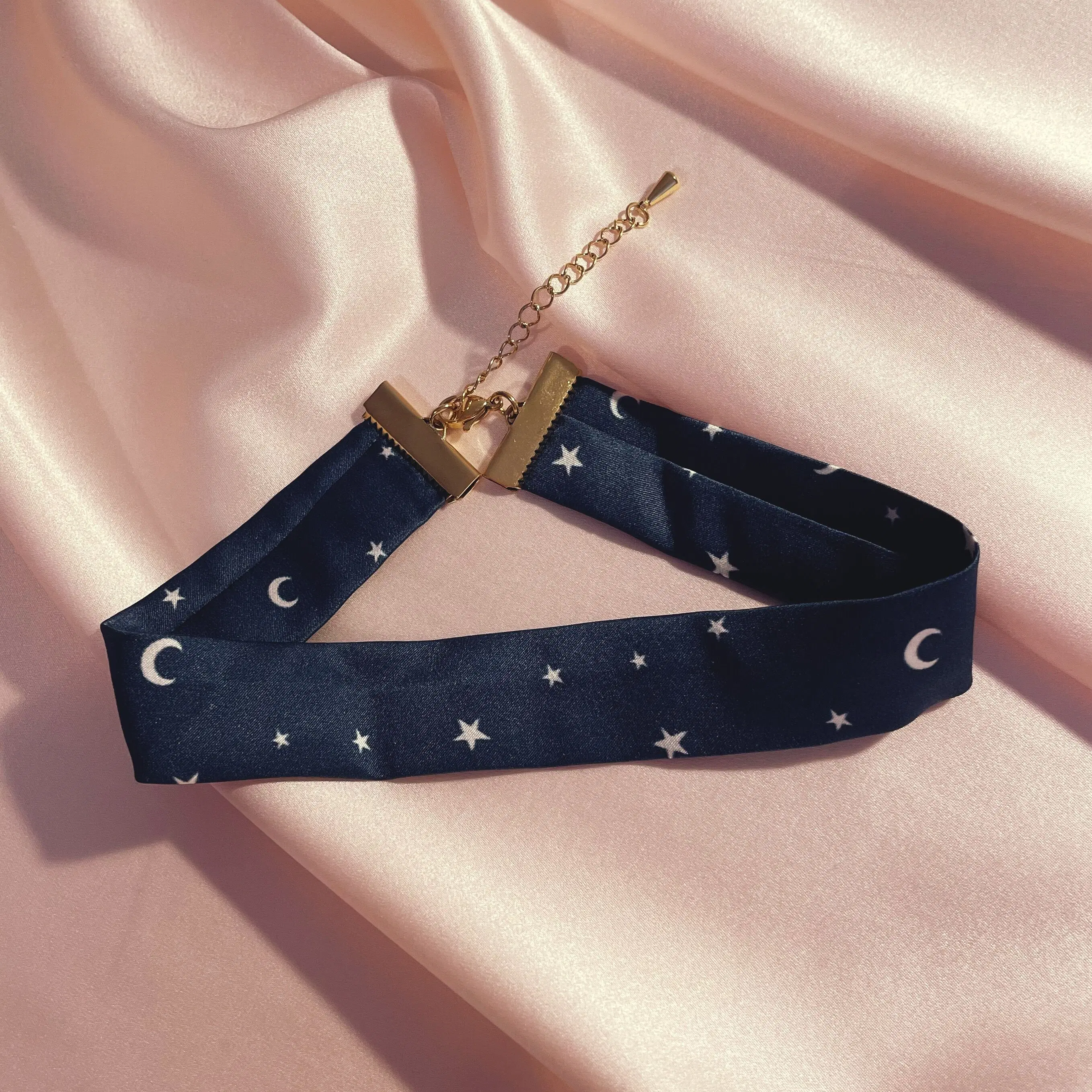 Star Print Silk Choker