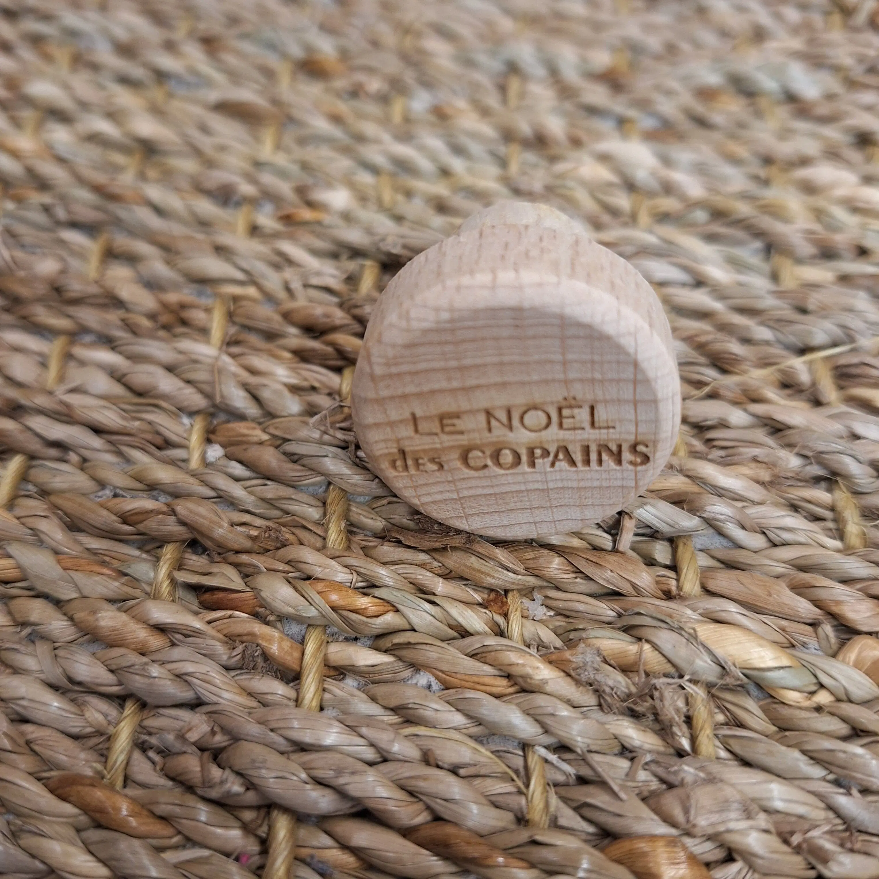 wooden and cork stopper Friends' Christmas