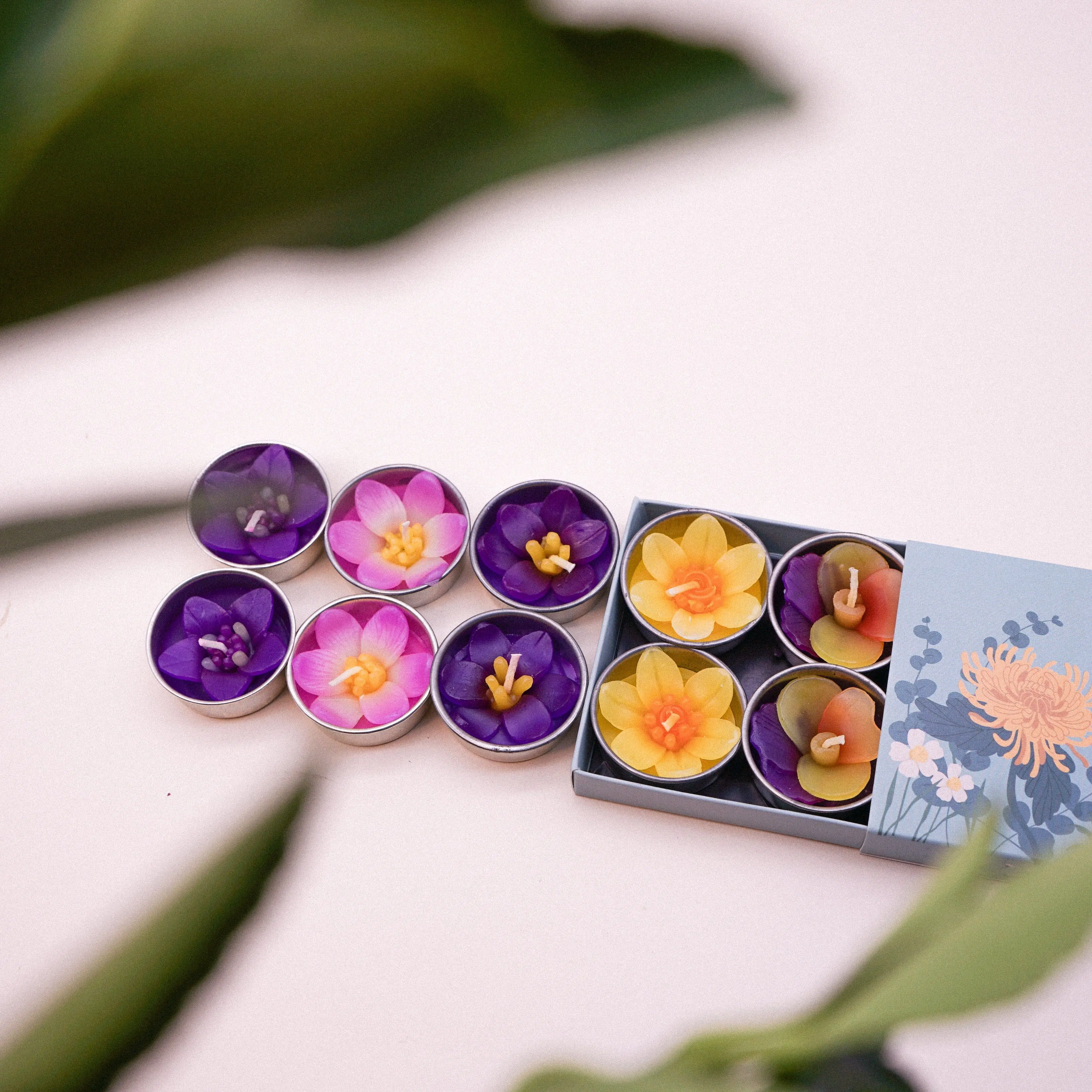 10 Assorted Purple Garden Scented Tealights