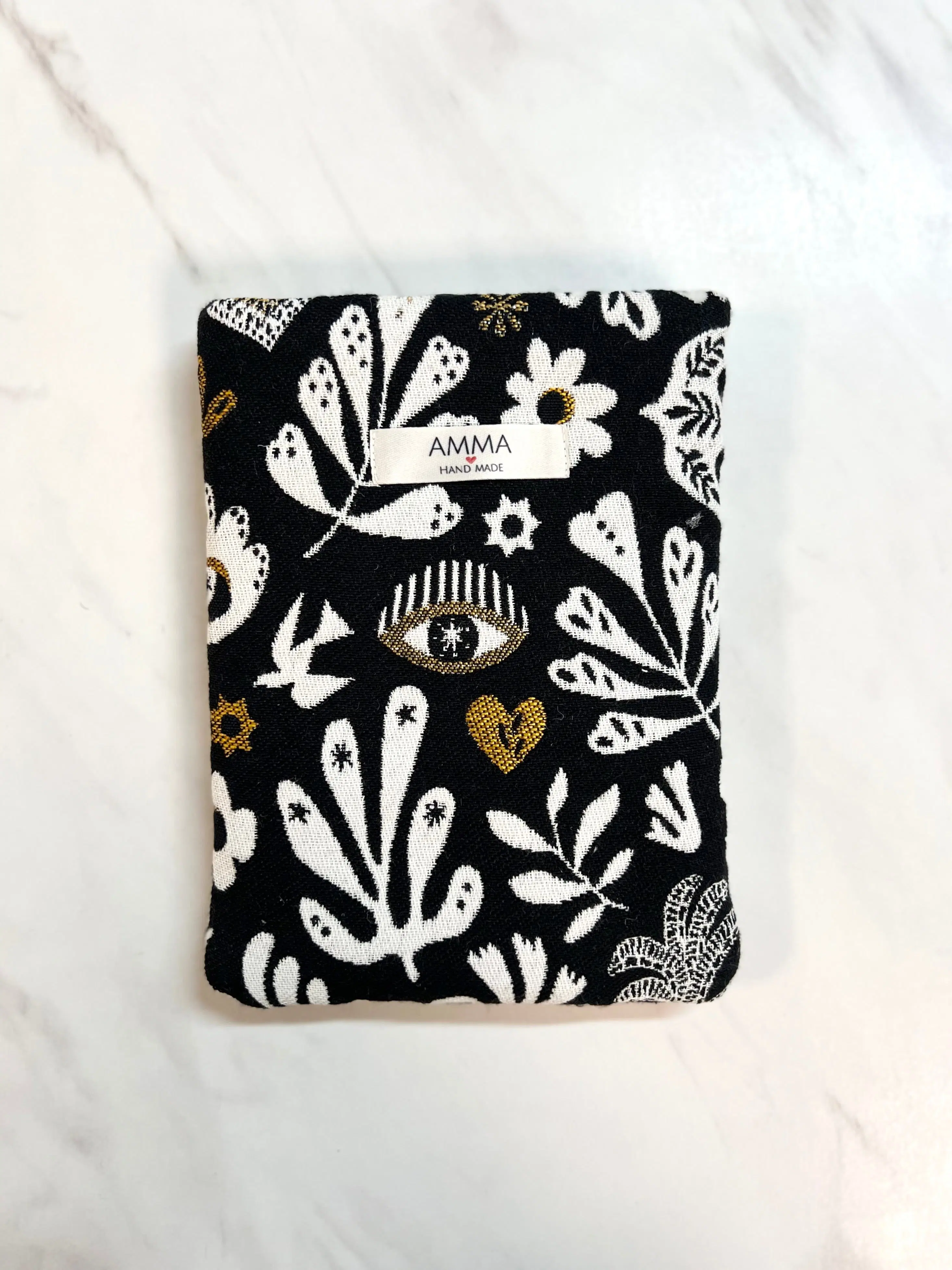 Jacquard Arty Dark Book Cover