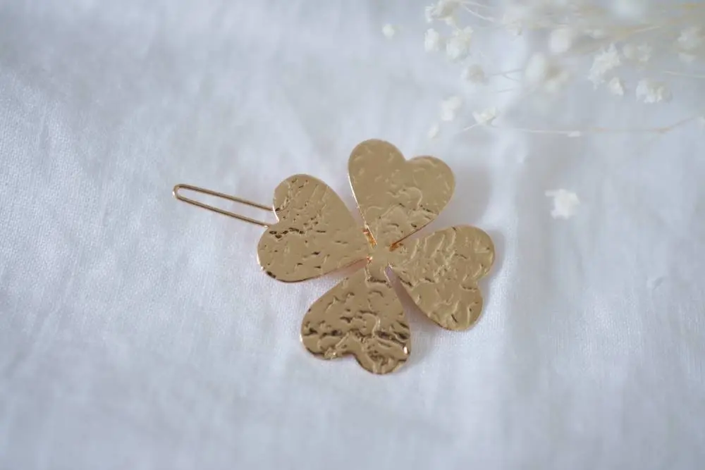Mélina Haarspange Clover Gold gehämmert