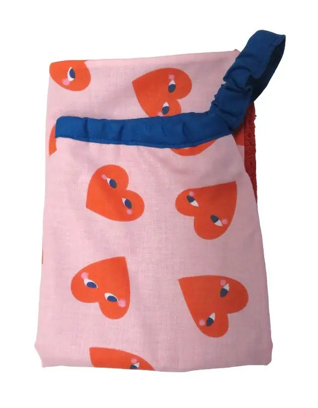 Elastic Heart Bib Towel