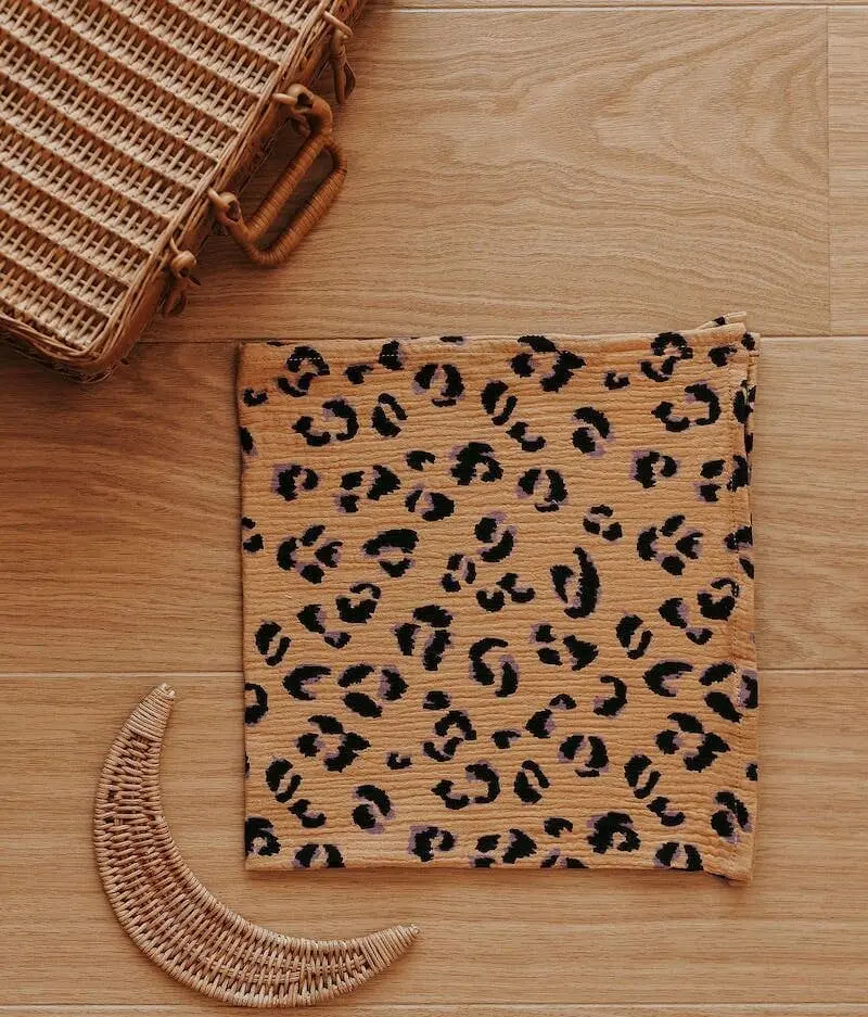 Leopard print 60x60 cm