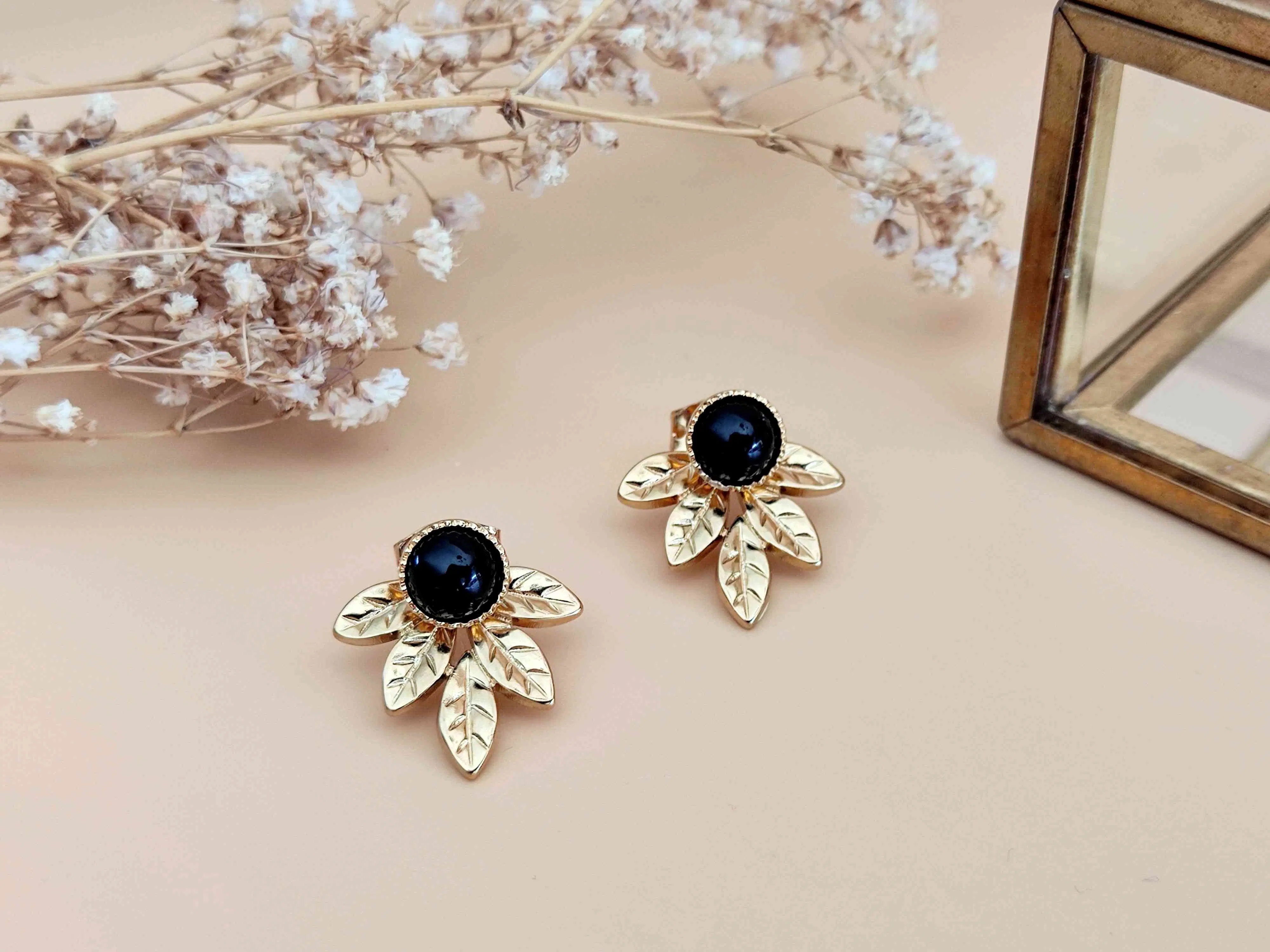 L'Essentielle Black Agate 2-in-1 Removable Earrings