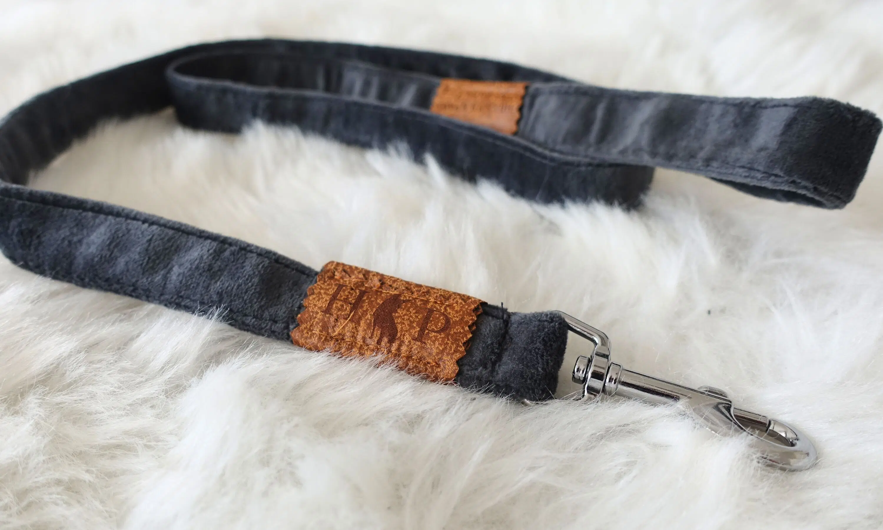 Handcrafted Luxury Velvet Dog Lead - Black