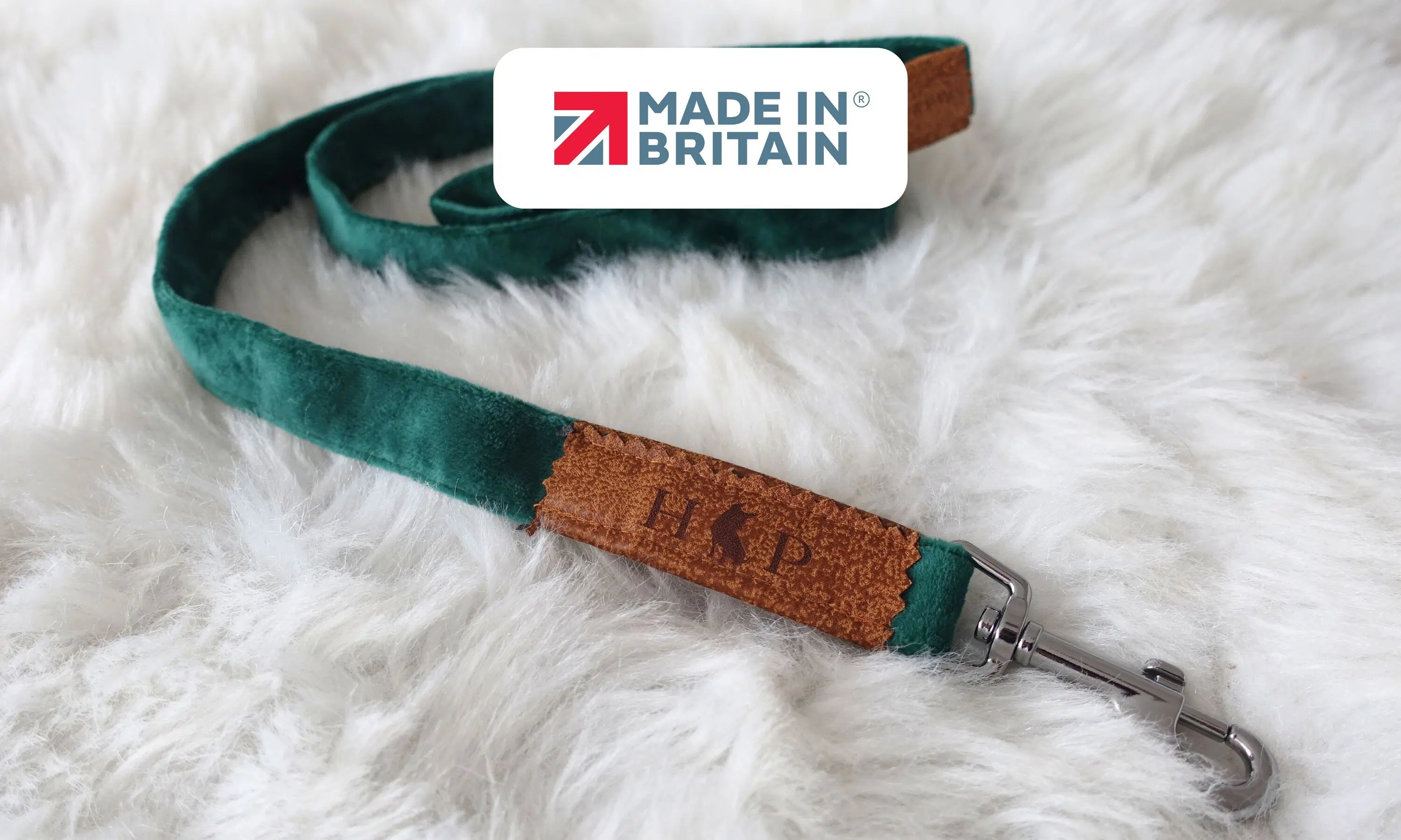 Handcrafted Luxury Velvet Dog Lead - Green