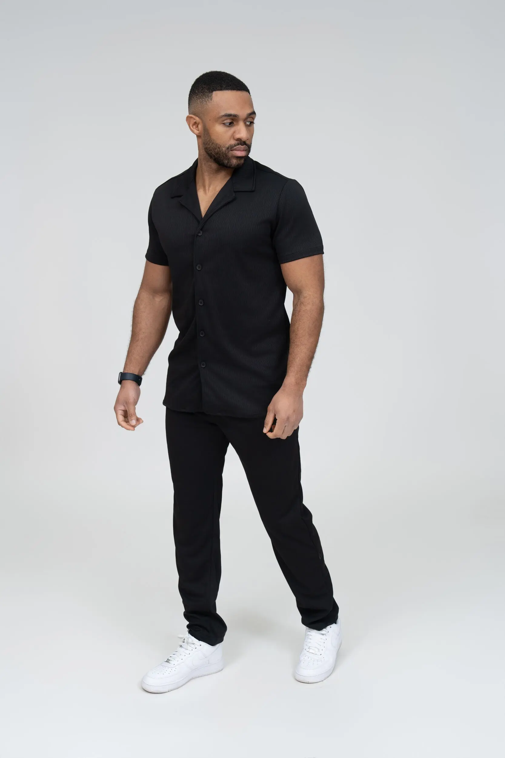 Completo camicia e pantaloni da uomo - fantasie in tessuto - nero