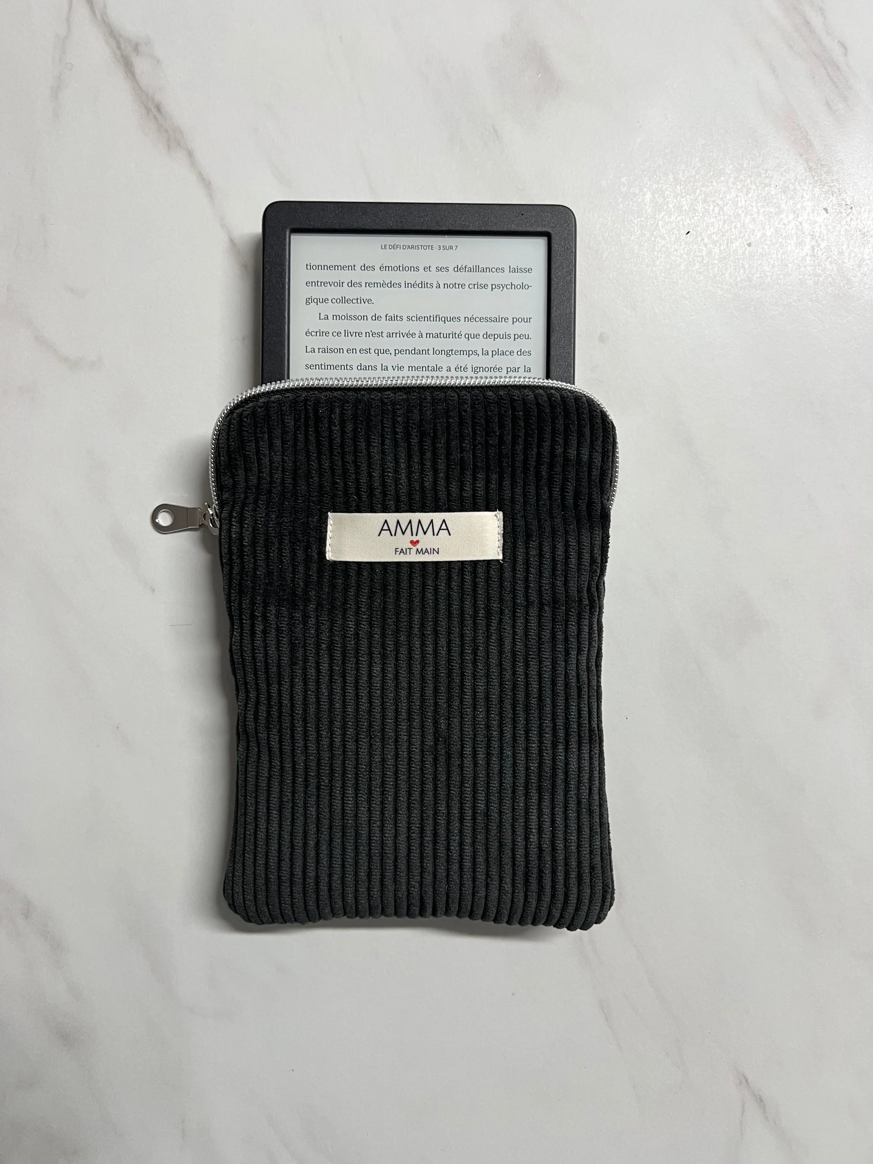Kindle/Kobo Corduroy E-reader Case in Black