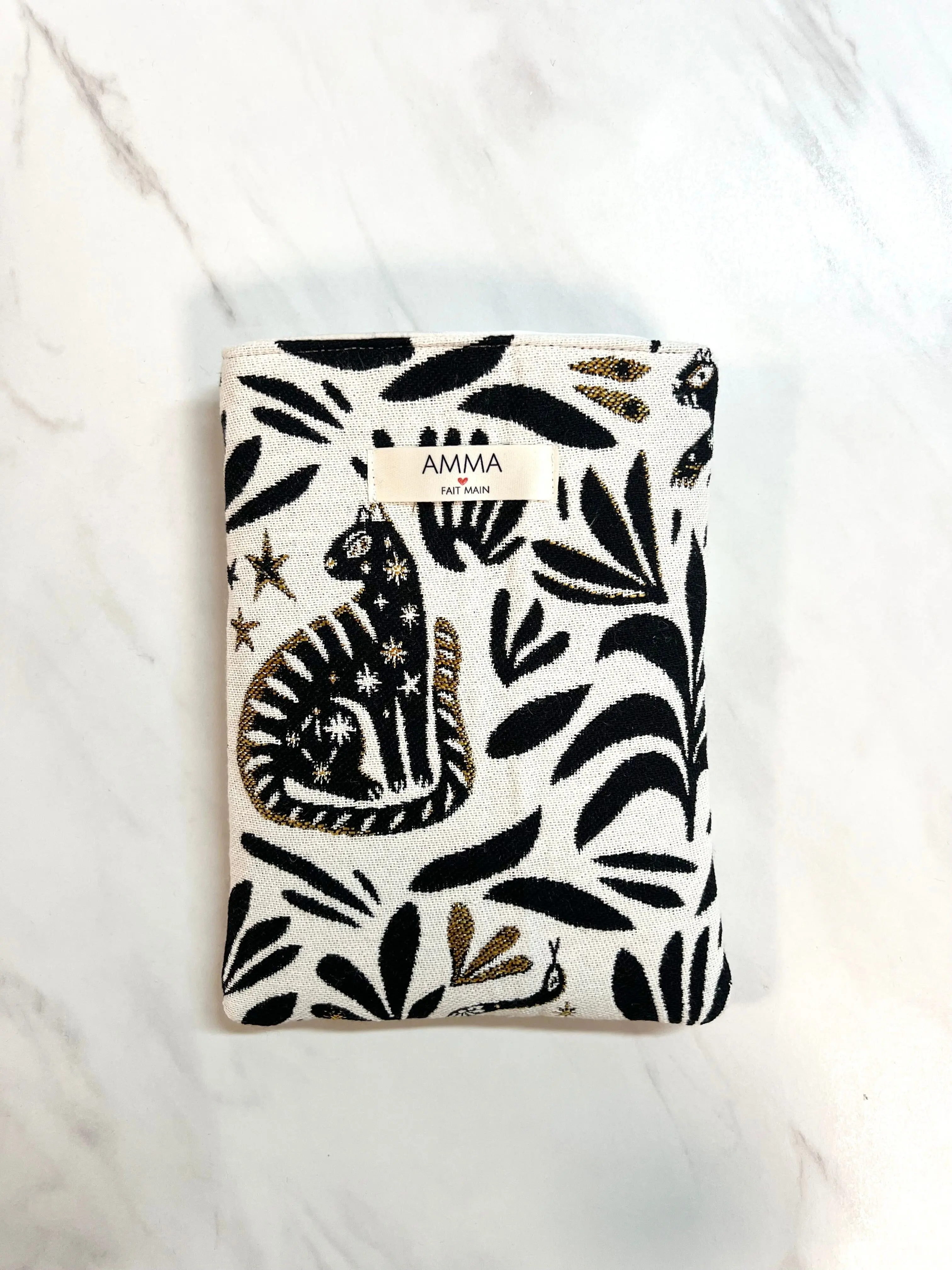 Jacquard Arty Bastet Book Cover