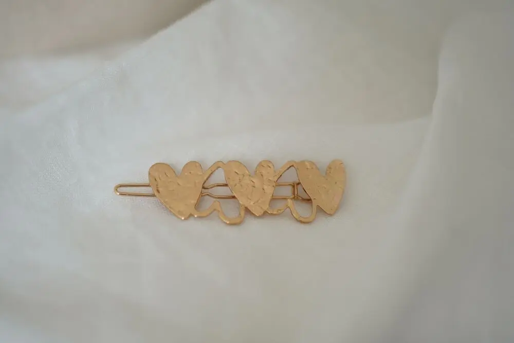 Théa Kleine goldene Herzen Haarspange