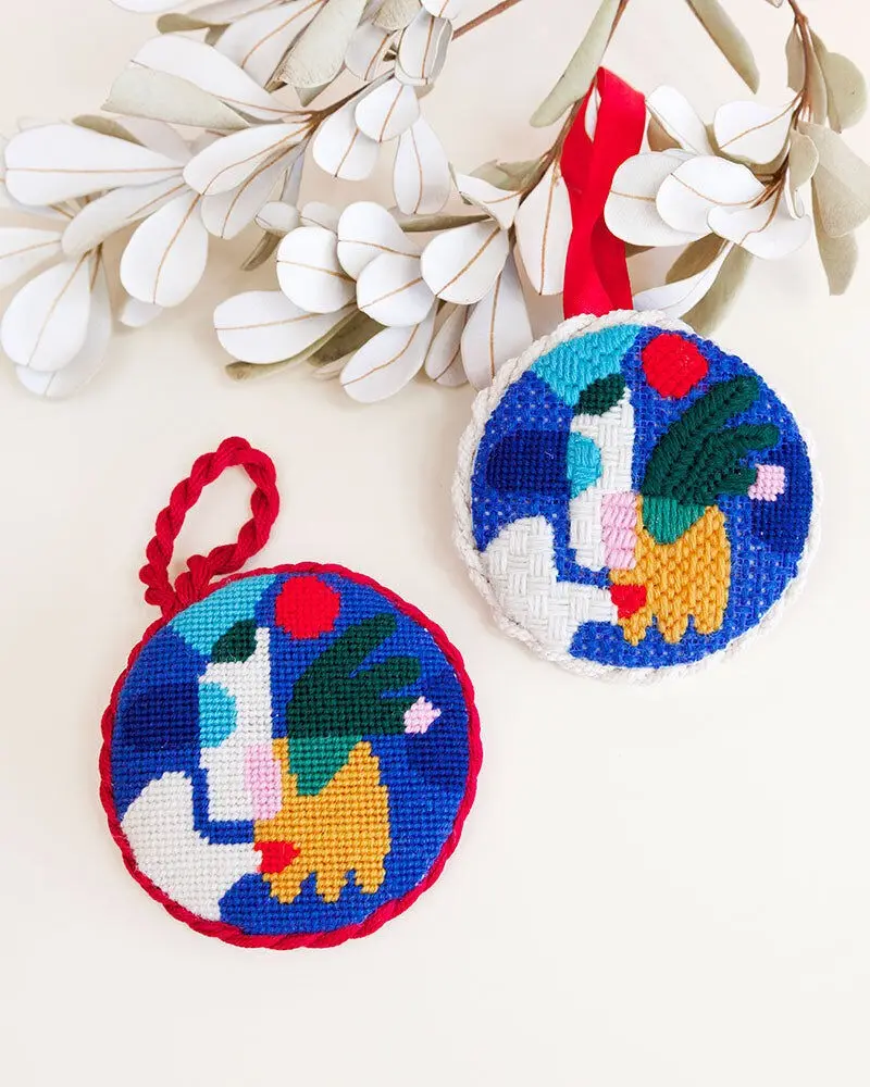 Bauble Flora Needlepoint Ornament Kit