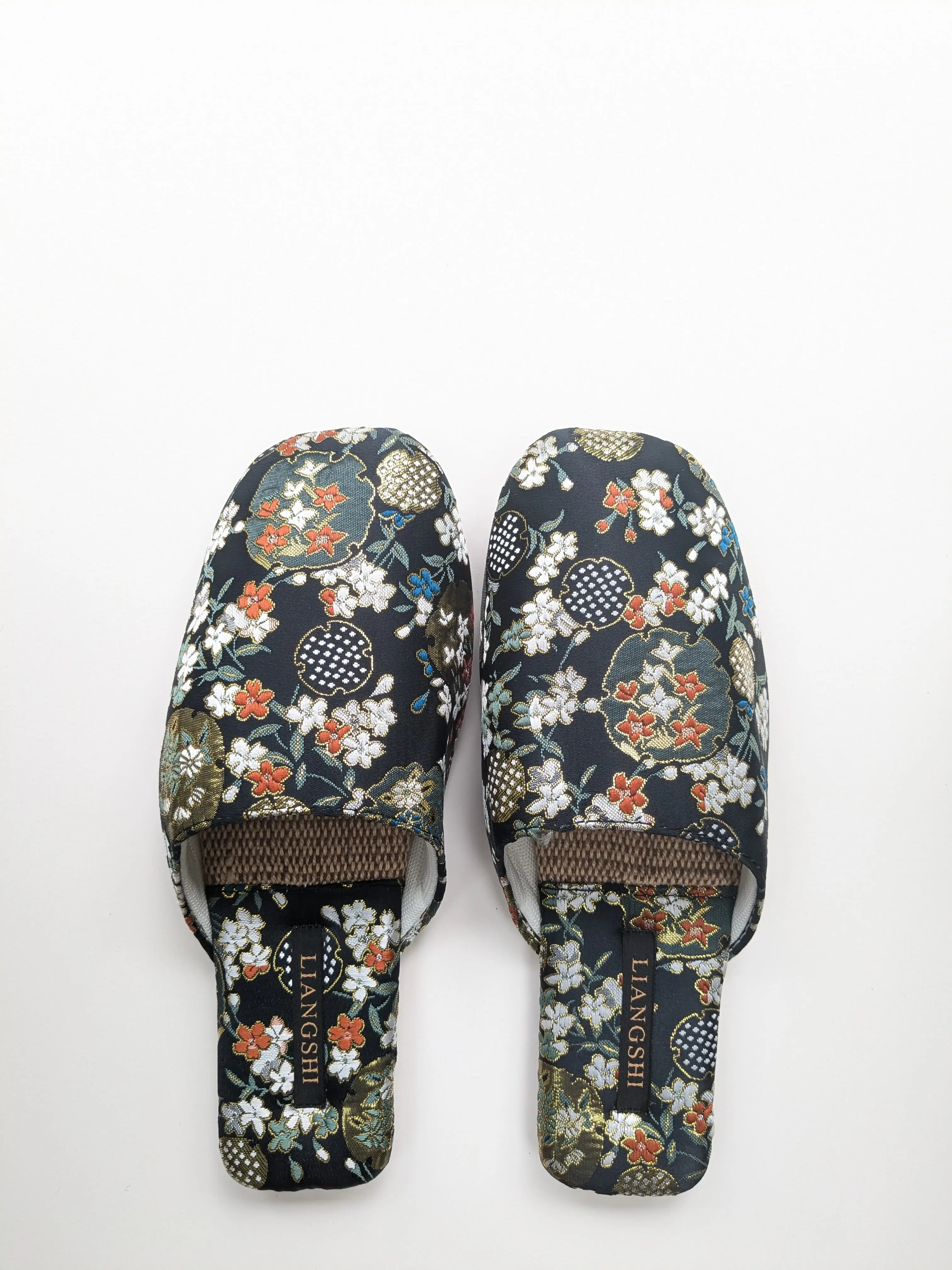 Embroidered Summer Slippers for Women – Bamboo Linen Sole, Oriental Gift