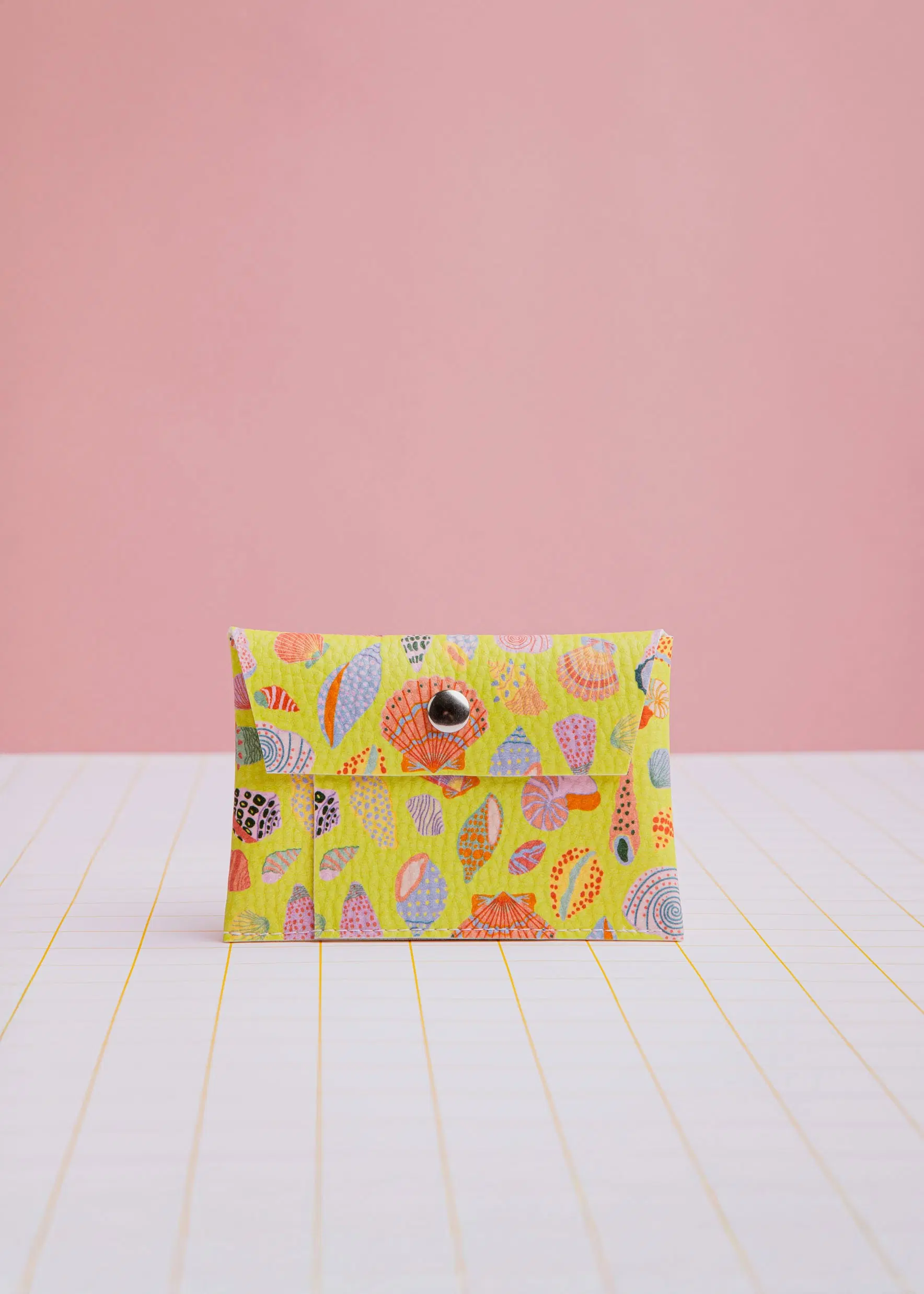 Lima Shell Card Holder