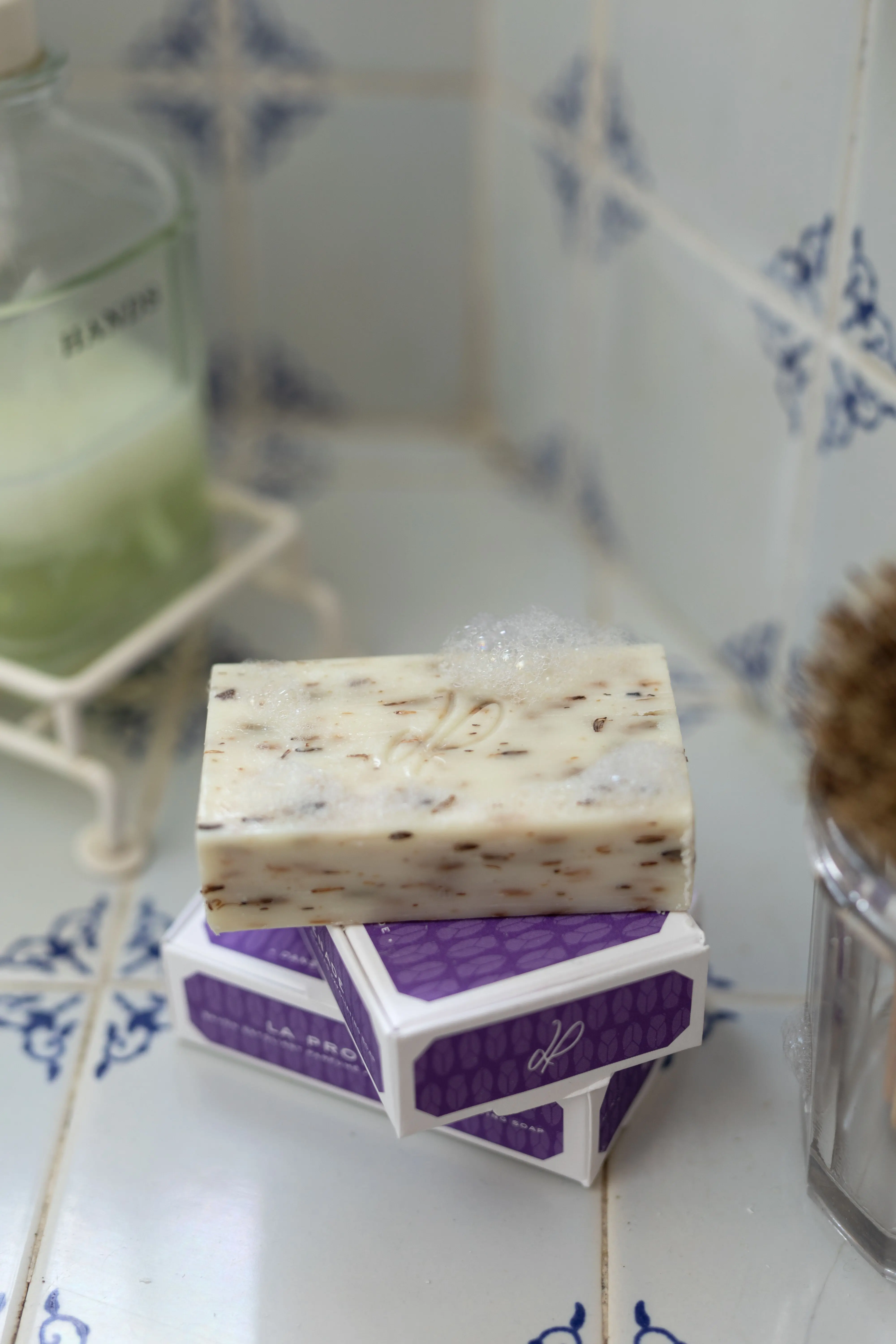 Savon exfoliant - Dans un champ de lavande