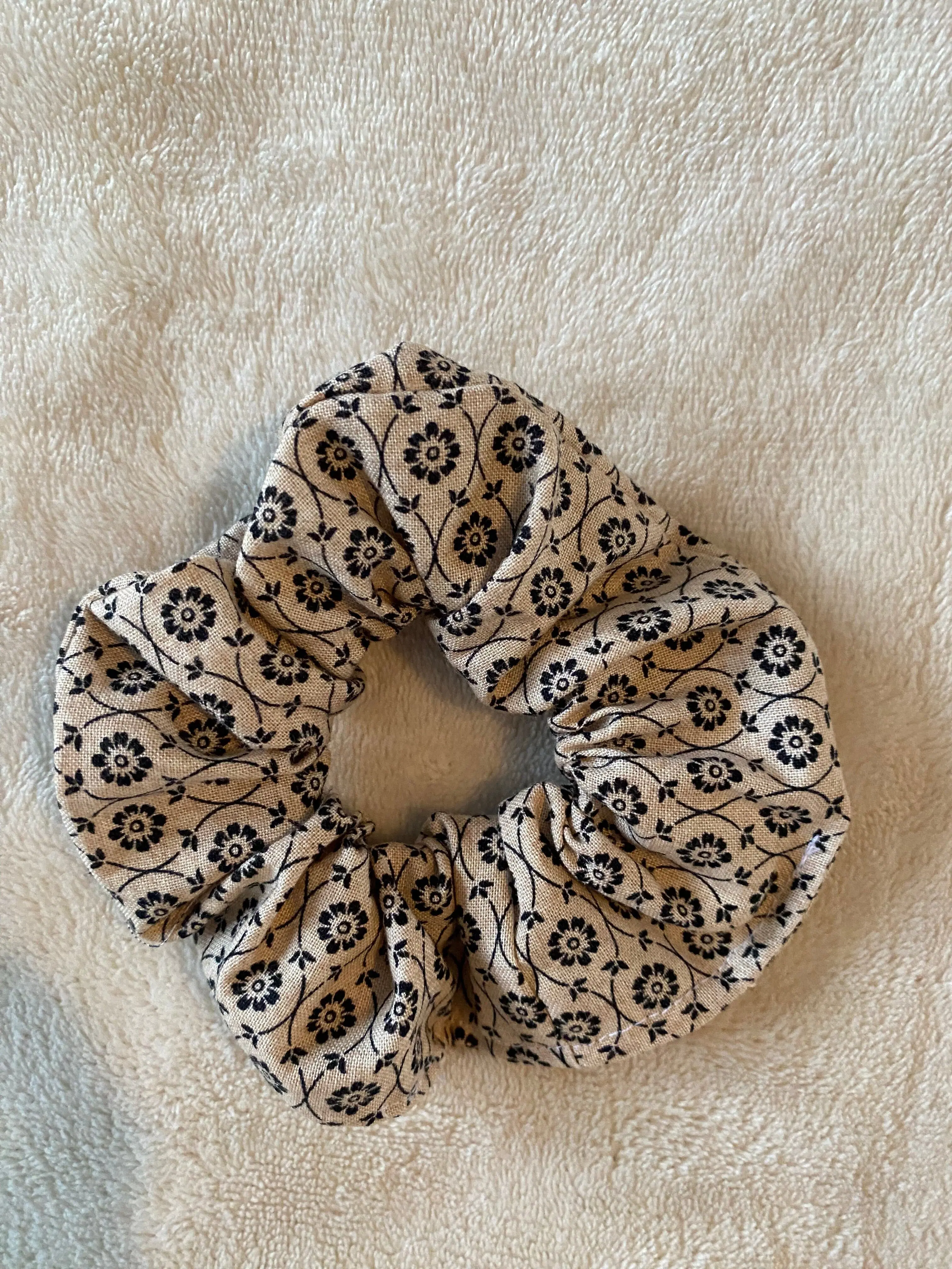Beige and black scrunchie