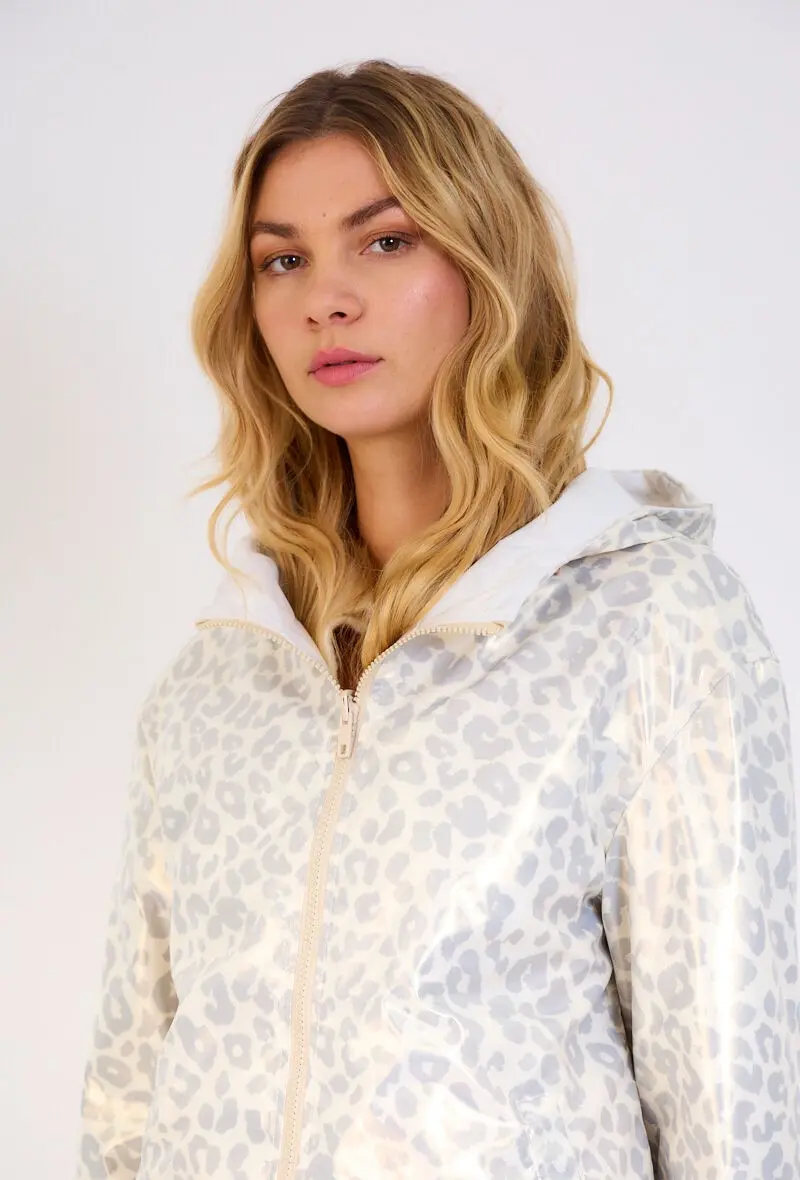 4119- Short reversible and waterproof patterned parka