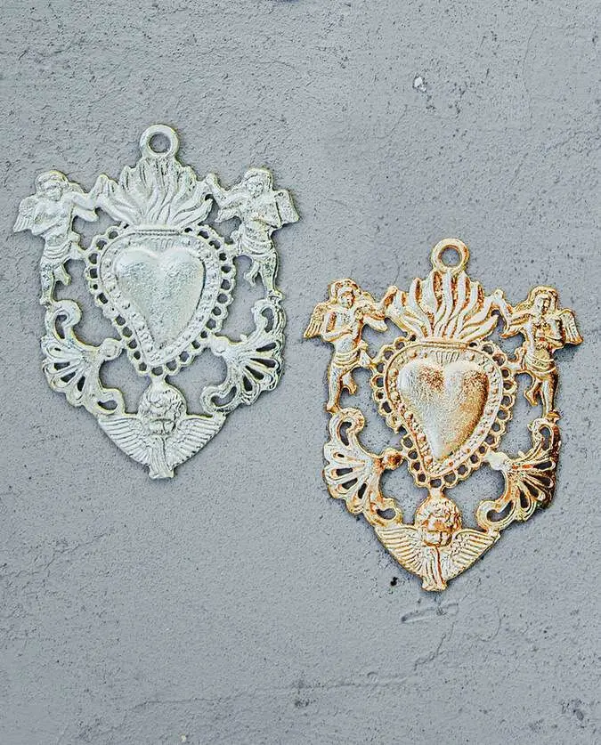 Set Milagro entouré d'anges