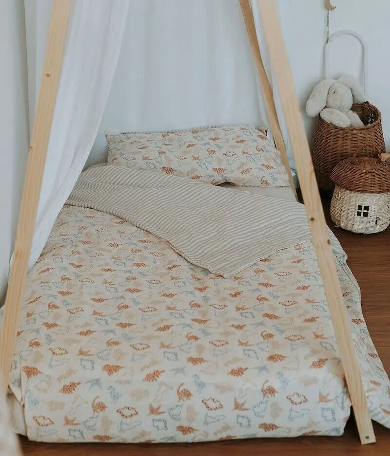 Dinosaur bedding set 100x140 cm