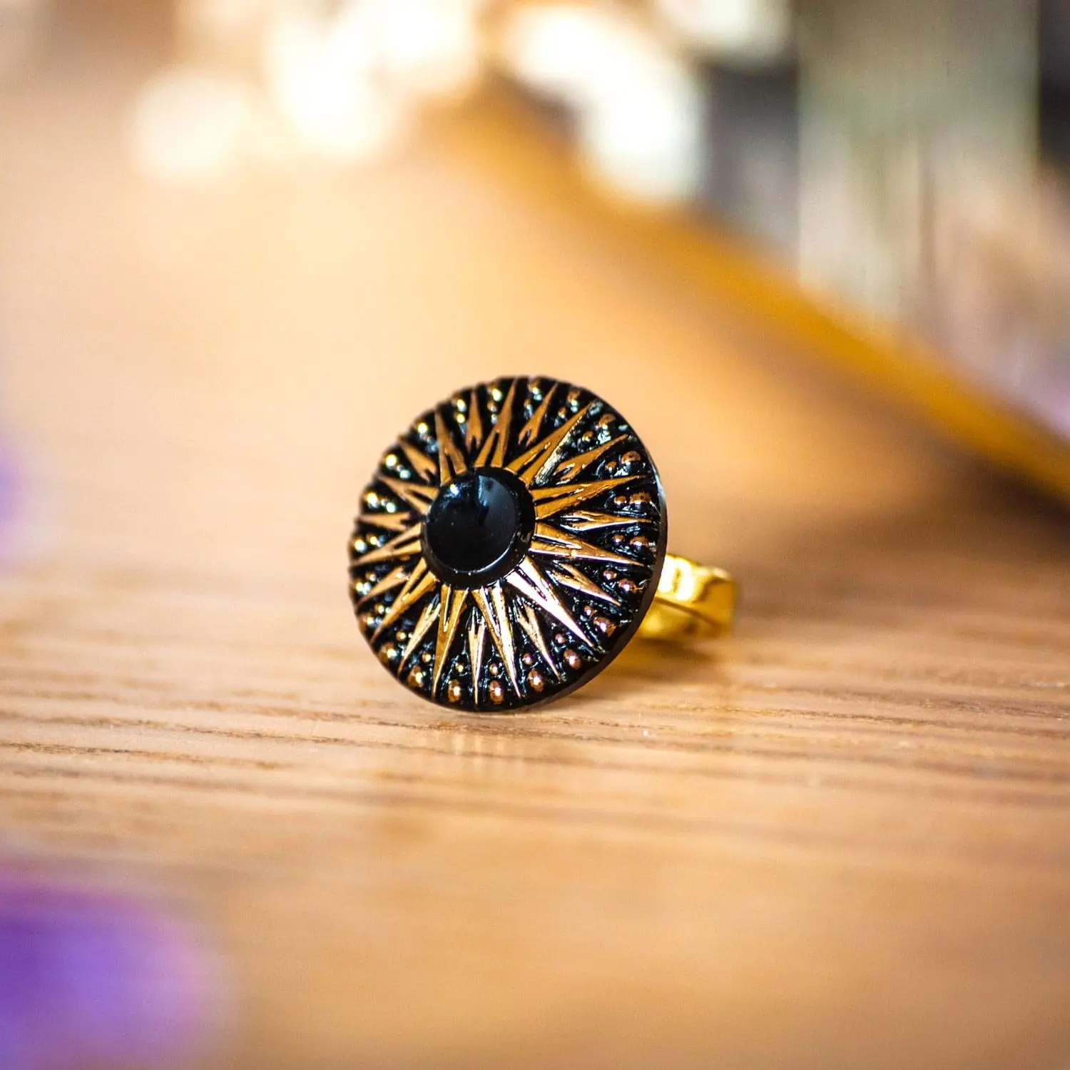 Golden Léontine ring
