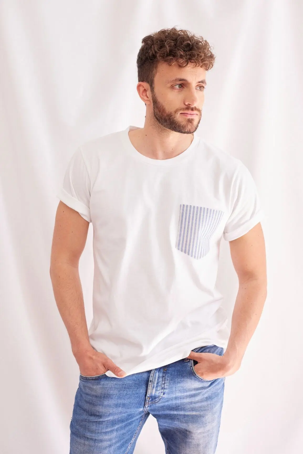 T-shirt poche à rayures