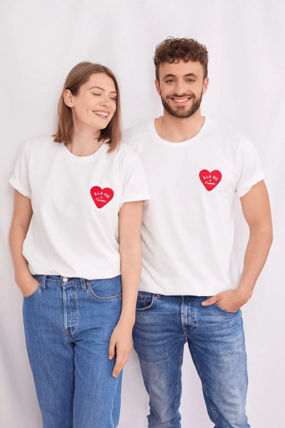 T-shirt patch coeur brodé