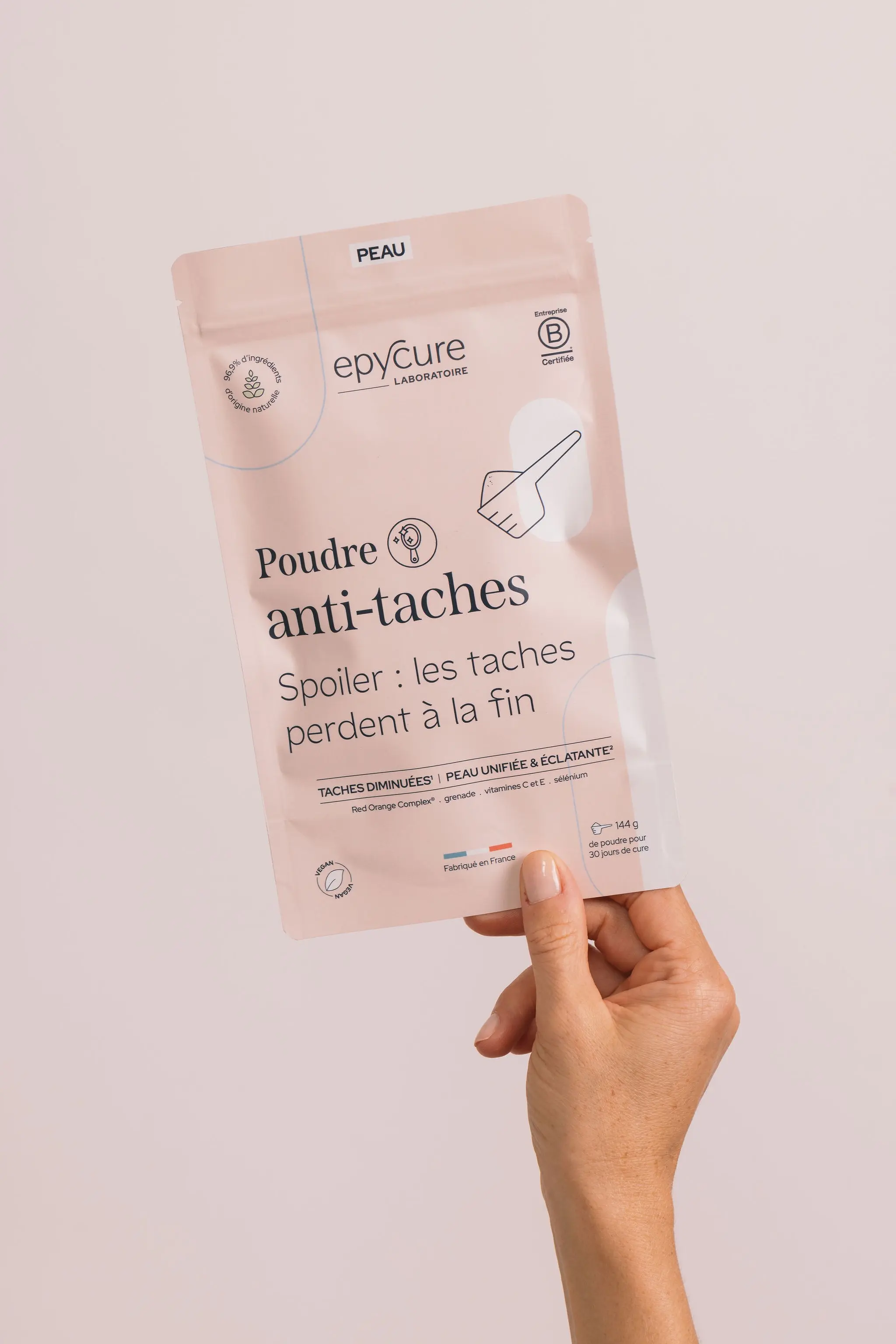 POUDRE ANTI-TACHES - HYPERPIGEMENTATION, TACHES PIGMENTAIRES, ILLUMINE LA PEAU, ECLAT DU TEINT - 1 mois - Une réponse complète aux taches pigmentaires pour une peau naturellement plus uniforme