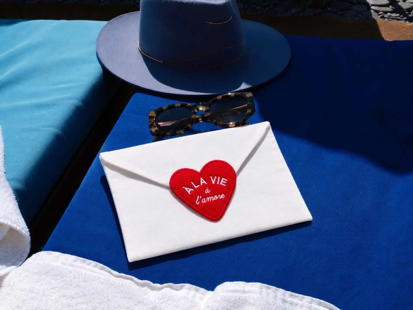 Pochette en coton patch coeur