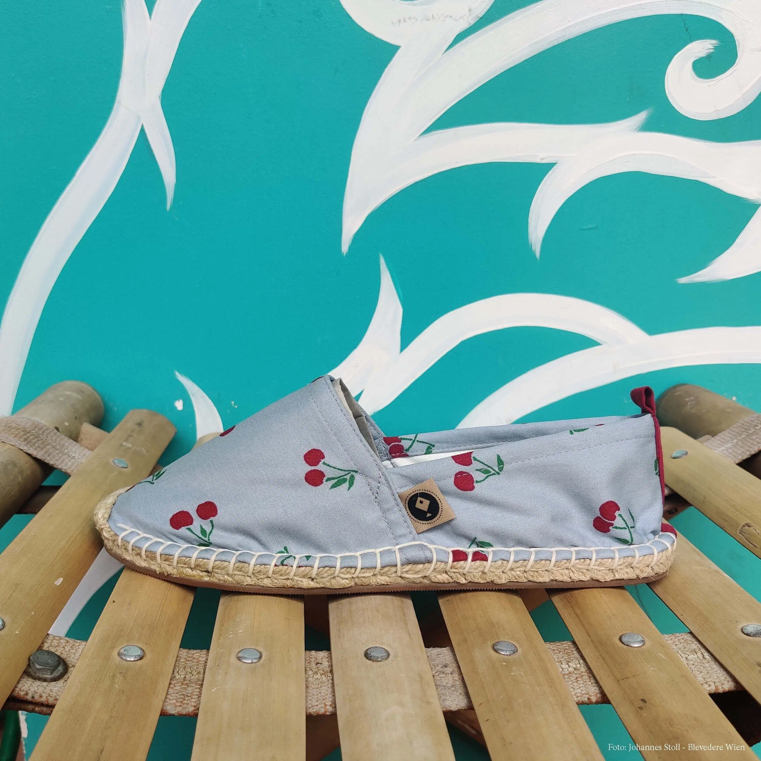 HAPPINESS | Espadrilles in cherry patterns
