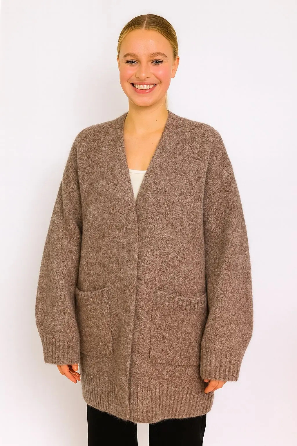 Cardigan oversize en maille douce AP138