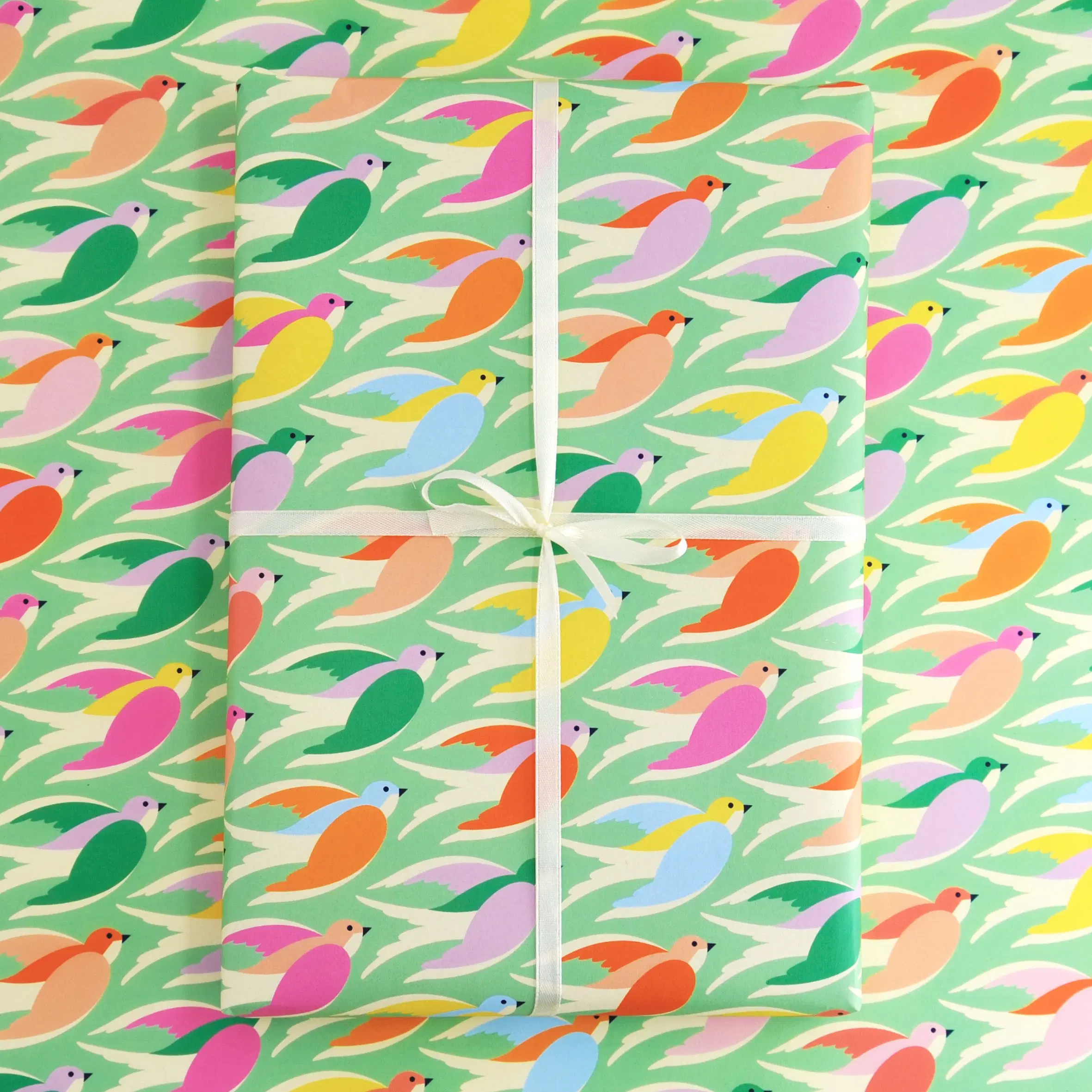 Vögel in Minze Geschenkpapier