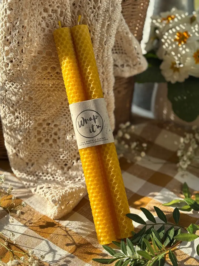 Long Taper Candles - Beeswax, Set of 2, 26cm x 2cm - 100% Natural