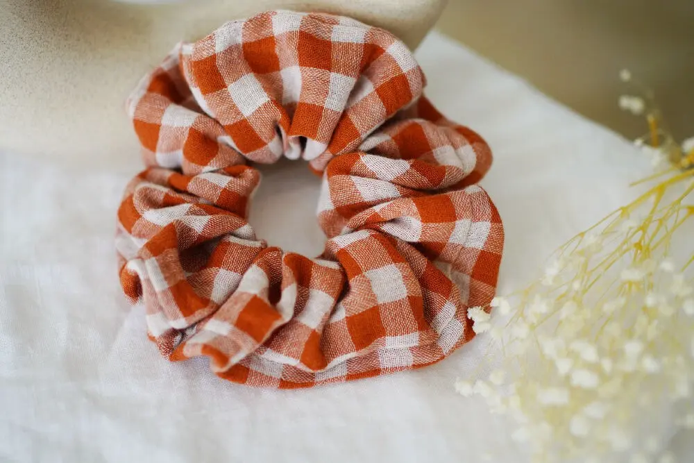 Suzanne Vichy Rust and White Scrunchie