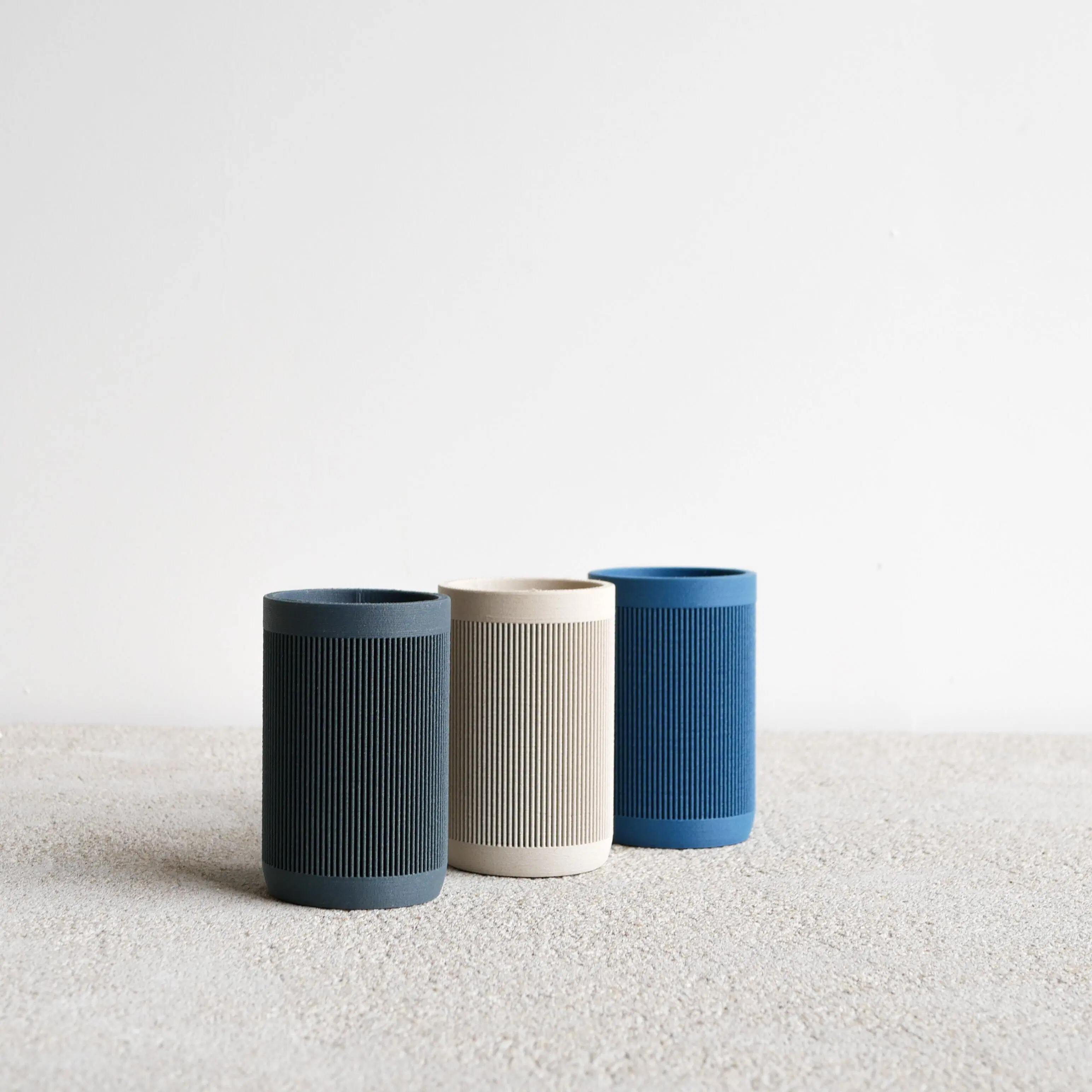 Pot à stylos bleu foncé, bleu vif, blanc brumeux - JAPON