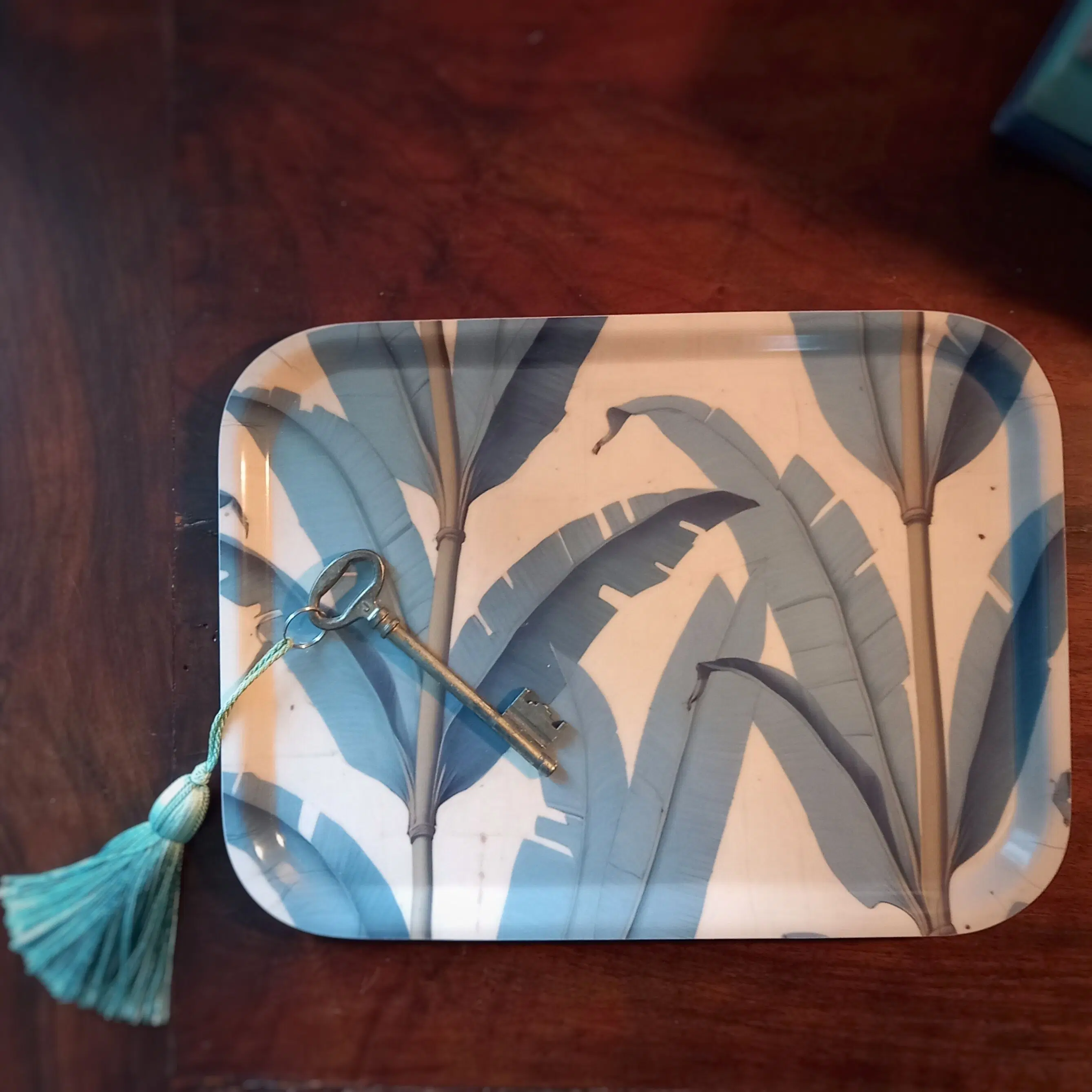 Rectangular tray Banana leaves