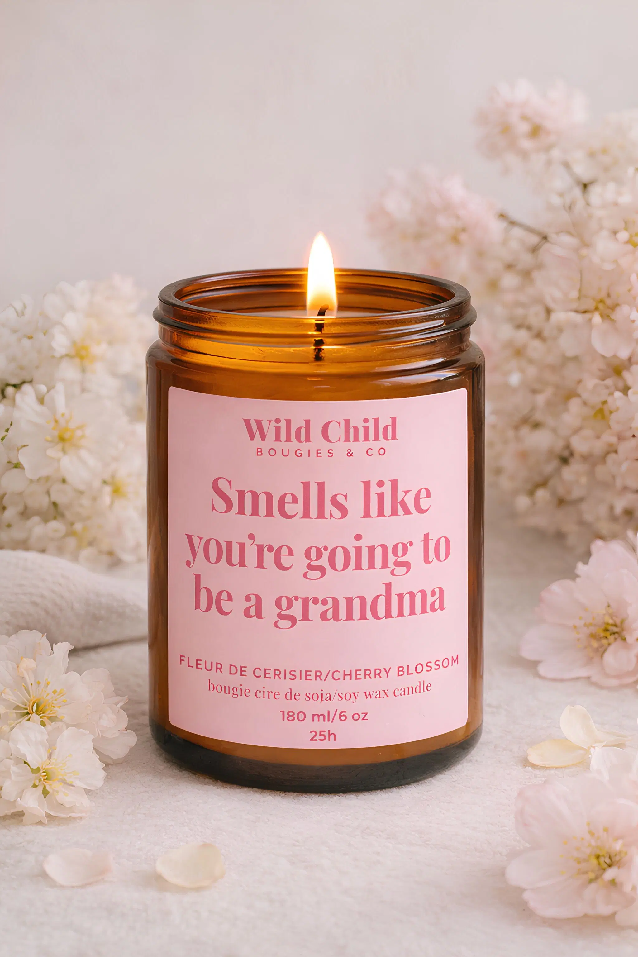 "Smells like grandma" Handcrafted scented candle - 25 hours