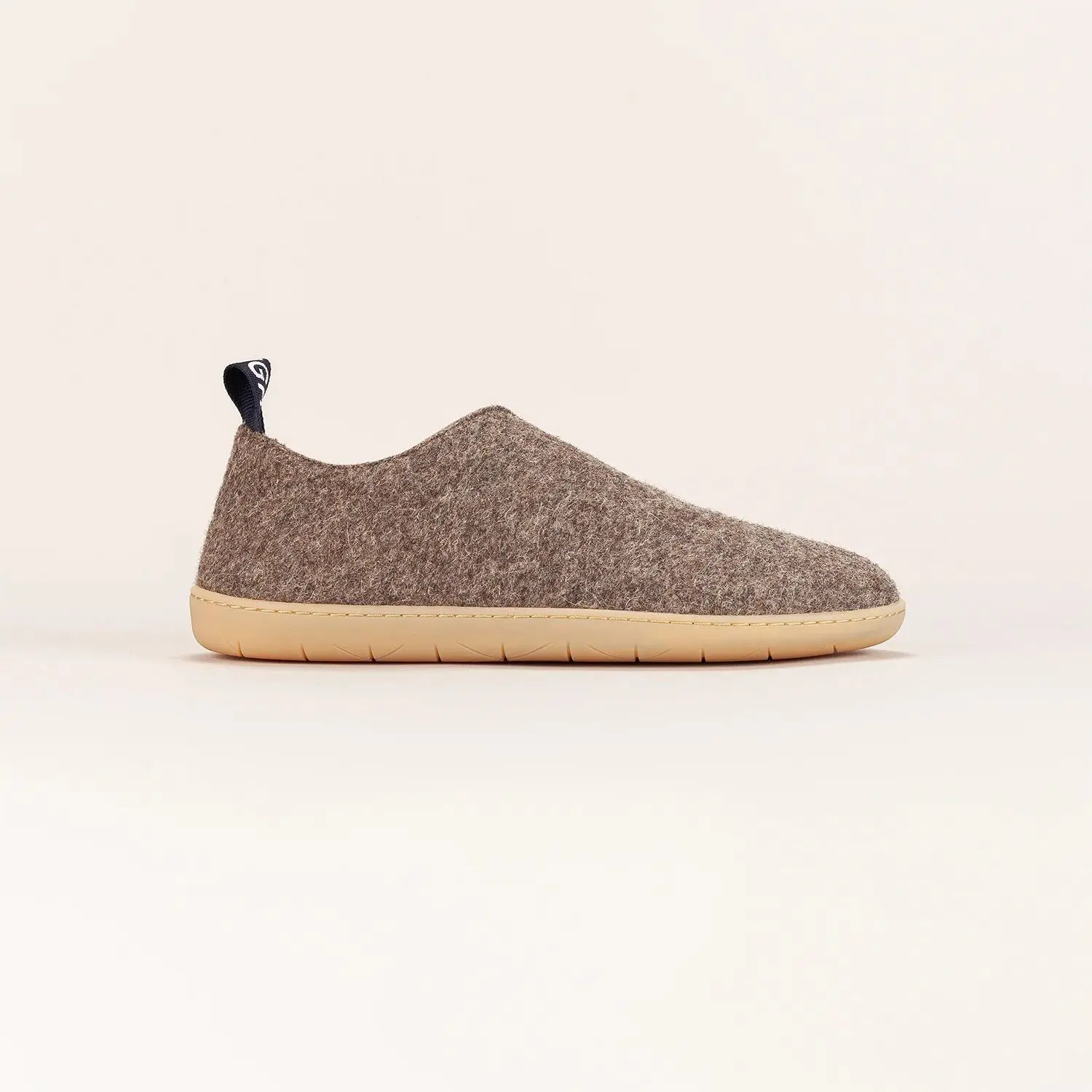 Herrenhausschuhe aus 100 % Bio-Wolle, gefilzt – Ease Mono Ulaanbaatar – Braun meliert