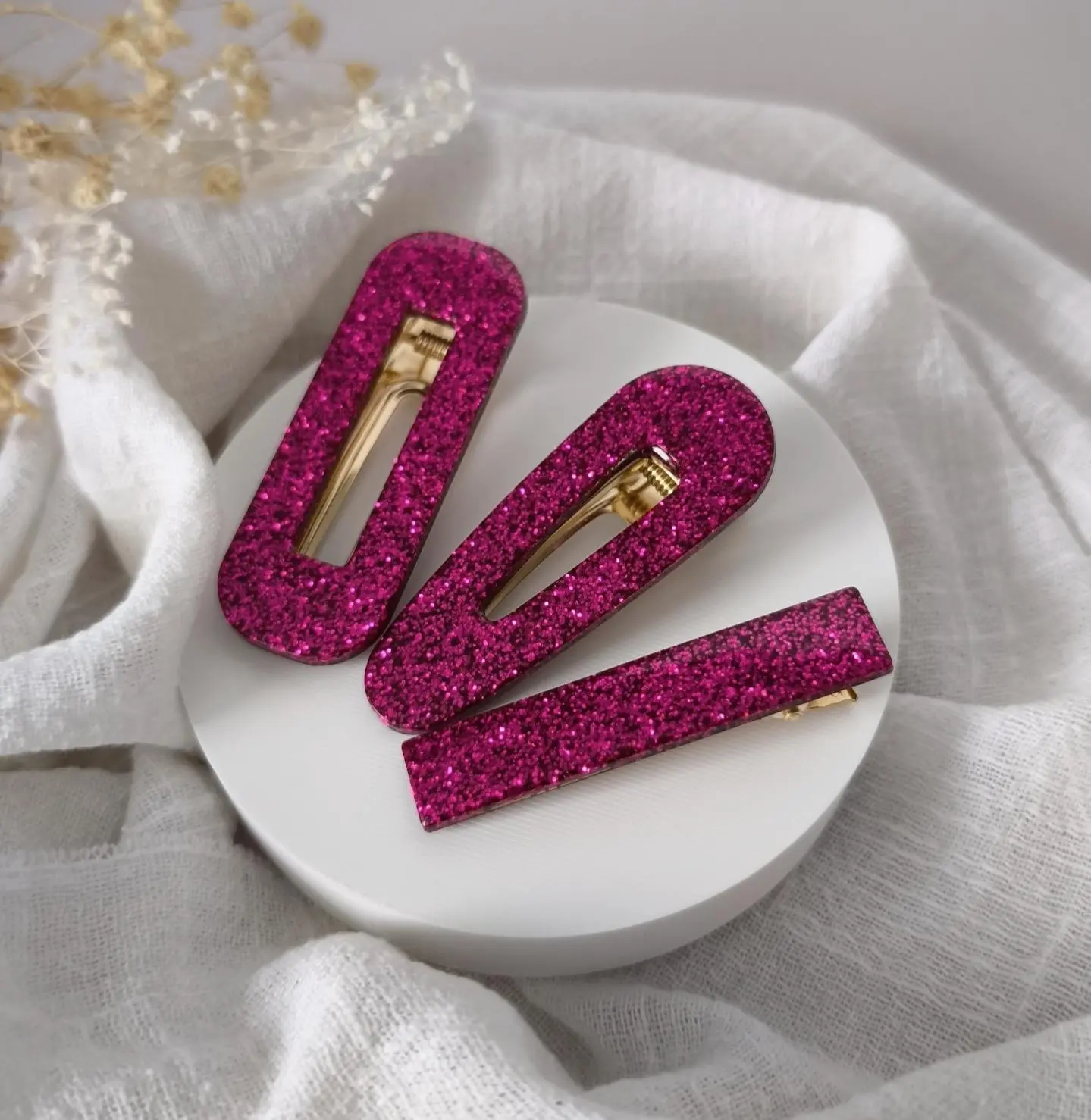 Intense Fuchsia Resin Hair Clip