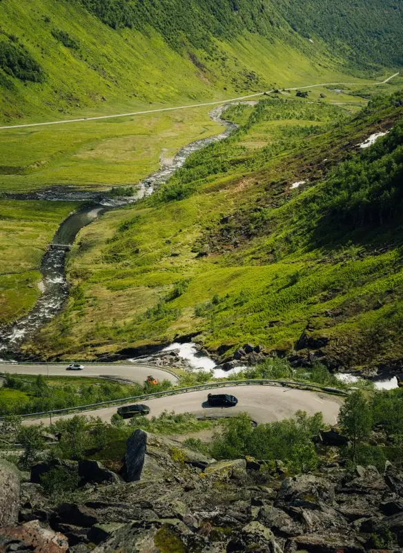 Grenzenlos. Supercar Touren in Norwegen (Deutsch)