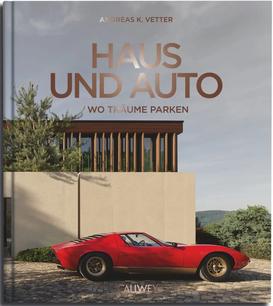 House and car.Where Dreams Park (German)