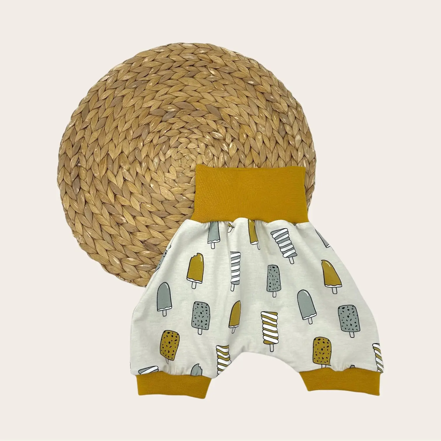 Anika verstellbare Babyshorts | 2 Größen für Kinder von 6 Monaten bis 5 Jahren